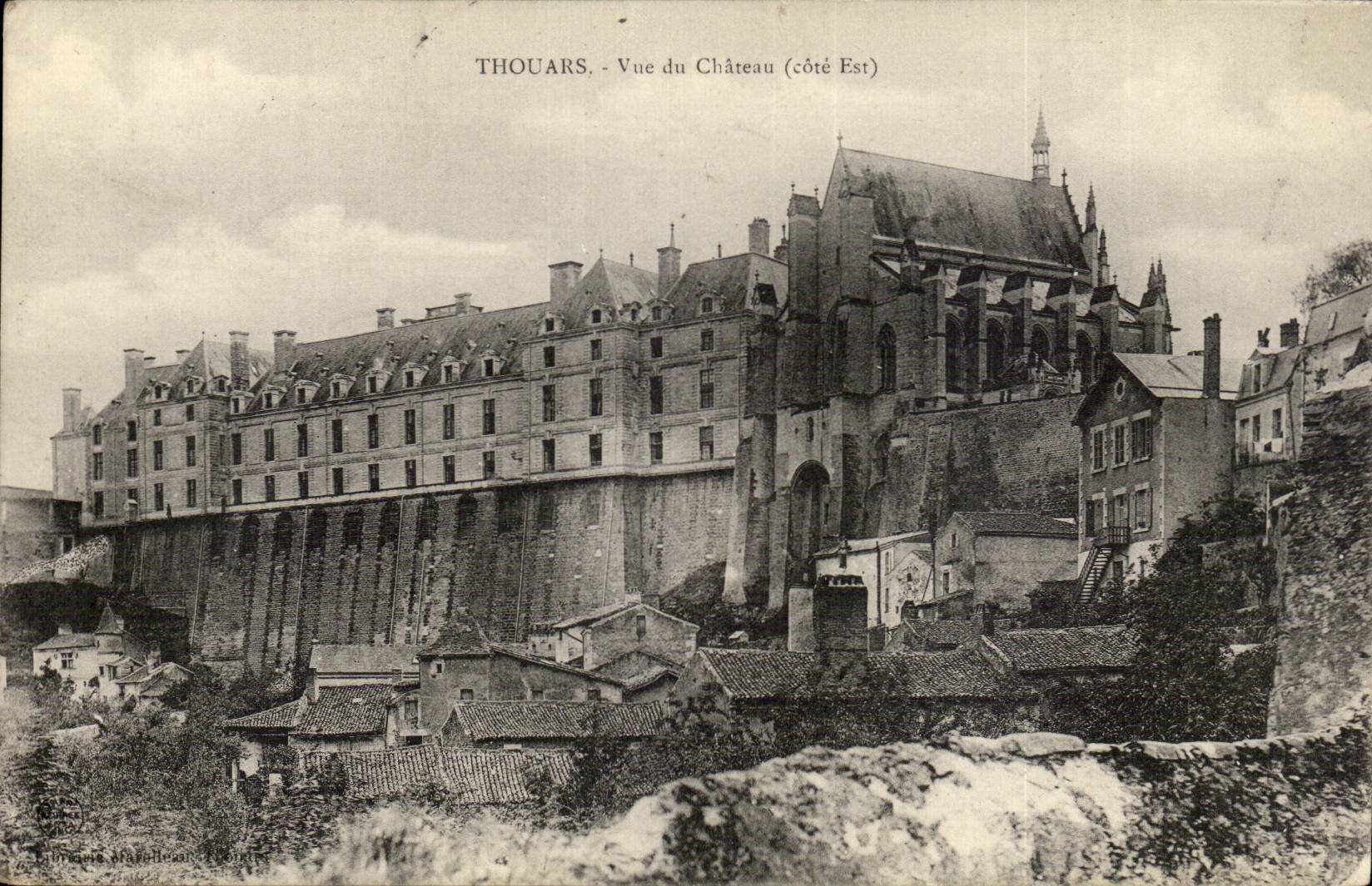 Thouars CPA Seen of the castle (east coast)