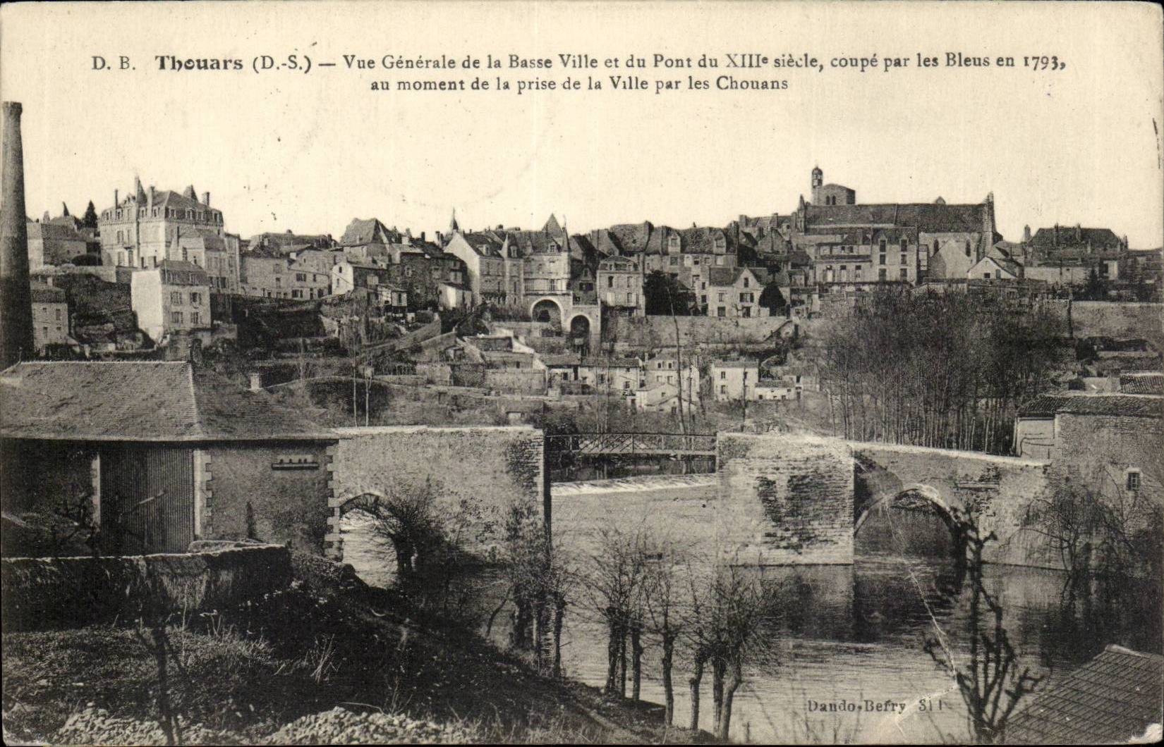 Thouars CPA View of the low city and the bridge