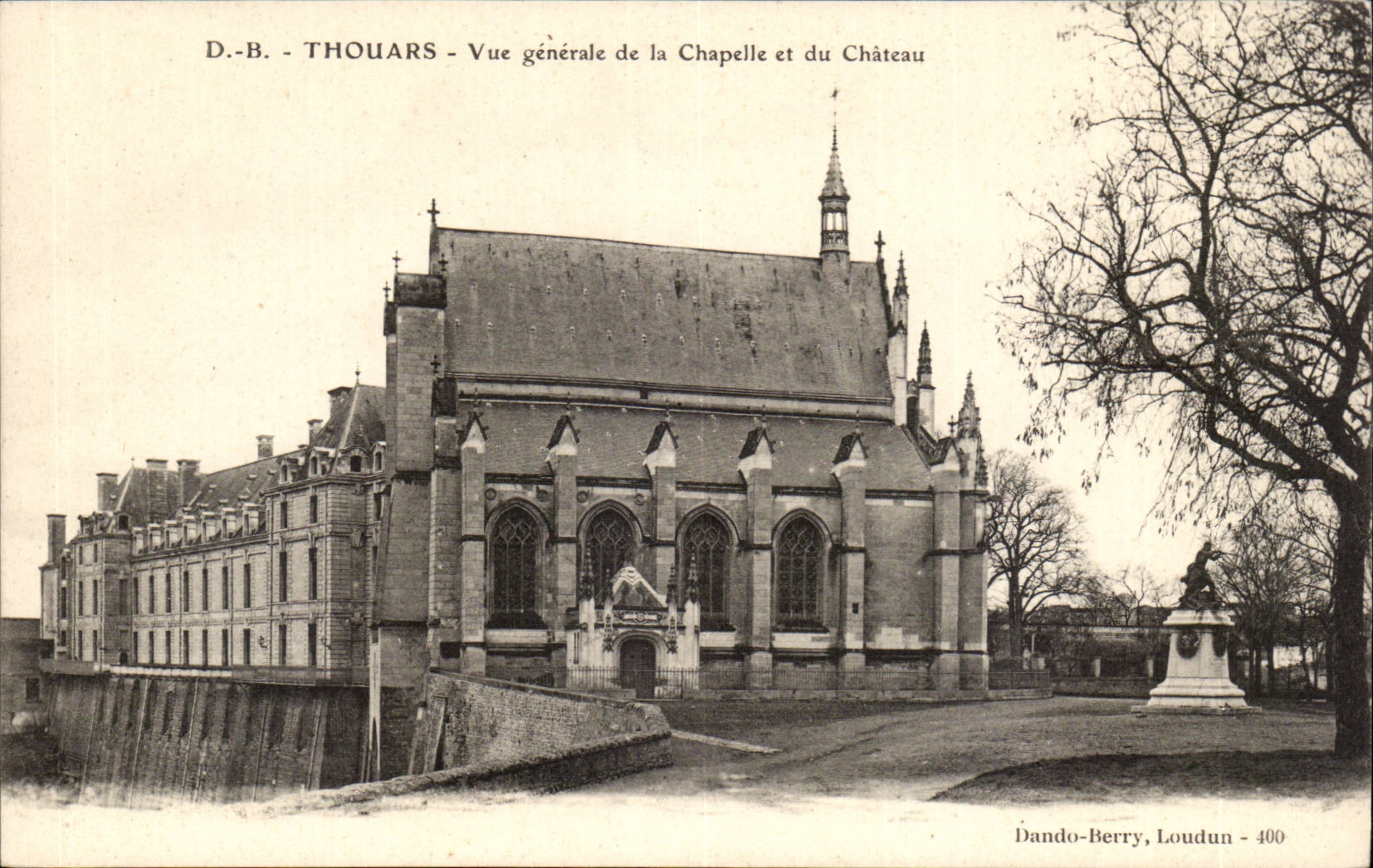 Thouars CPA View of the vault and the castle