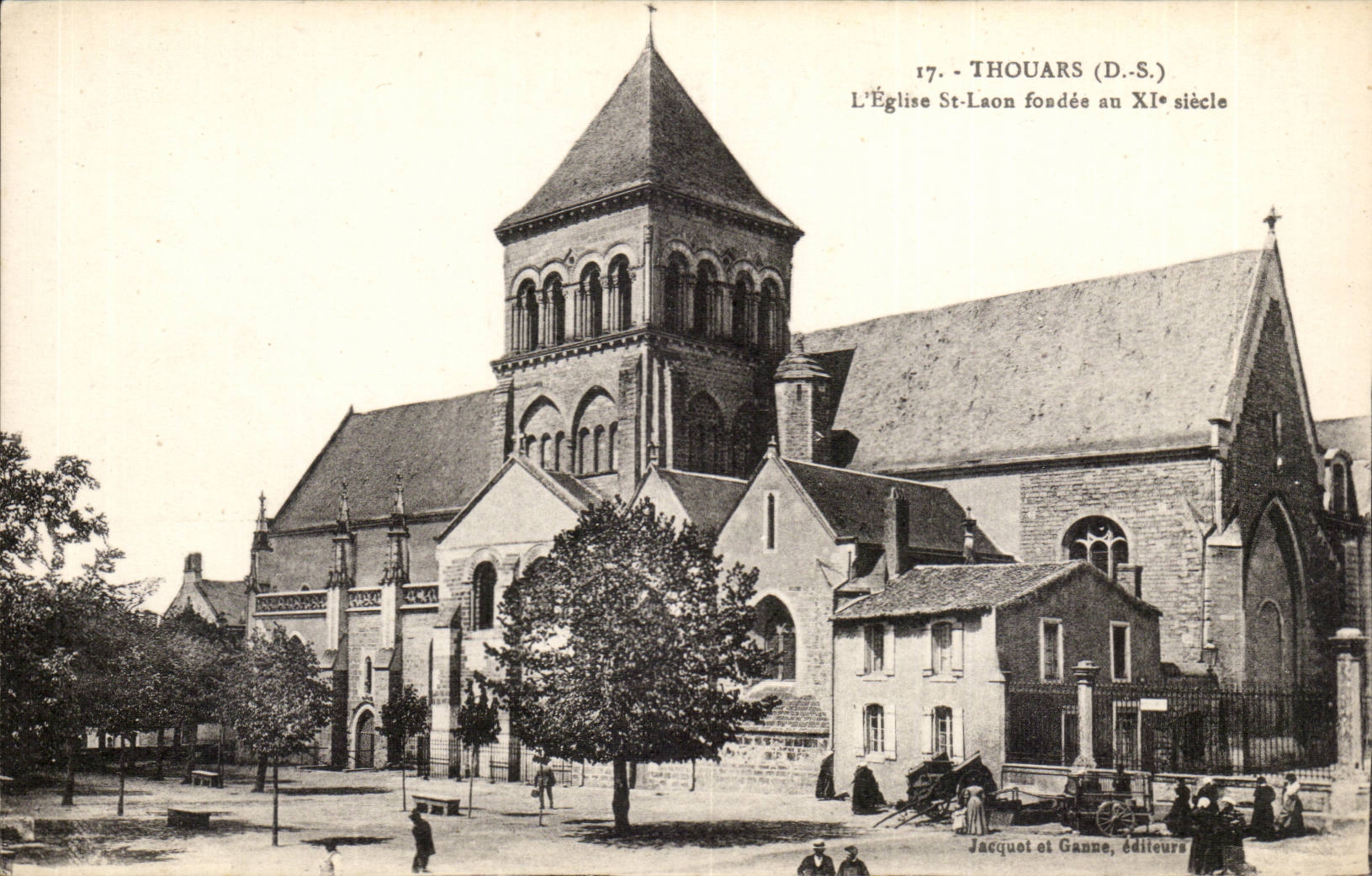 Thouars CPA die Kirche Str Laon gegrundet mit 11
