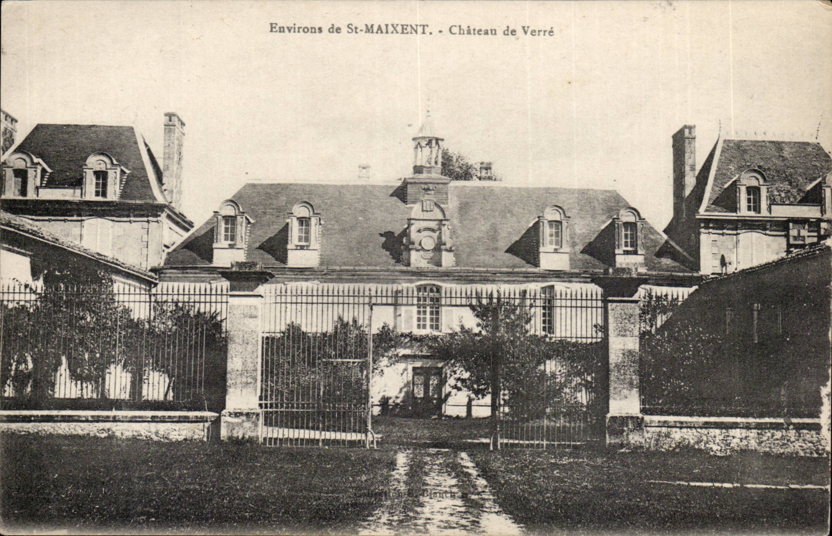 Umlagerungen Saint Maixent CPA des Schlosses des Glases