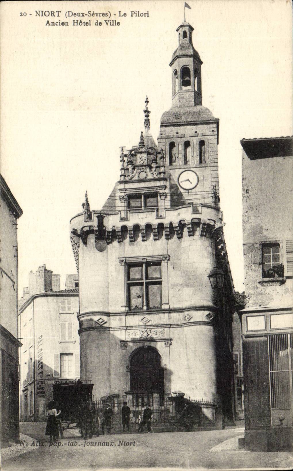 Niort CPA the pilori old town hall