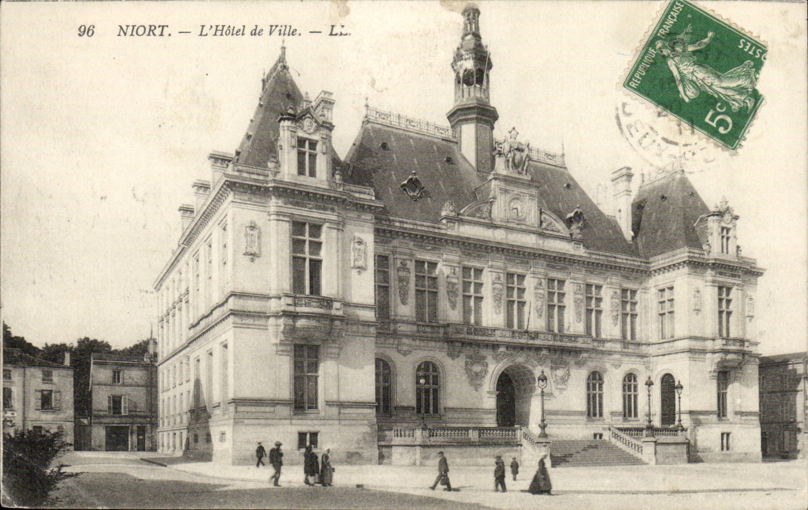 Niort CPA the town hall