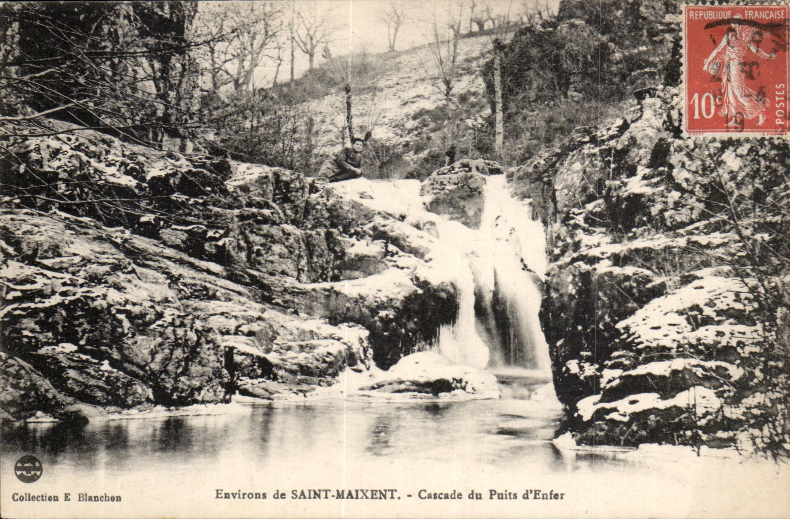 Umlagerungen Saint Maixent CPA der Kaskade von gut der Holle