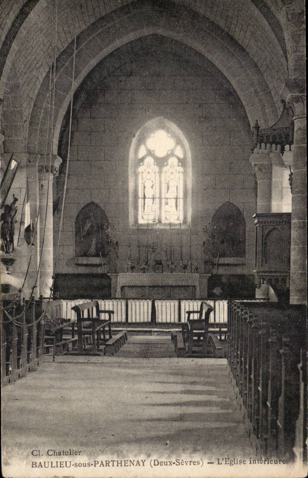 Baulieu unter Parthenay CPA die Innenkirche