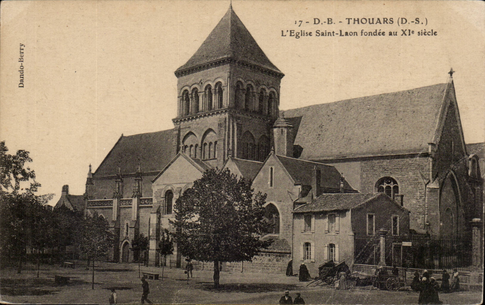 Thouars CPA the church Saint Laon founded with 11th