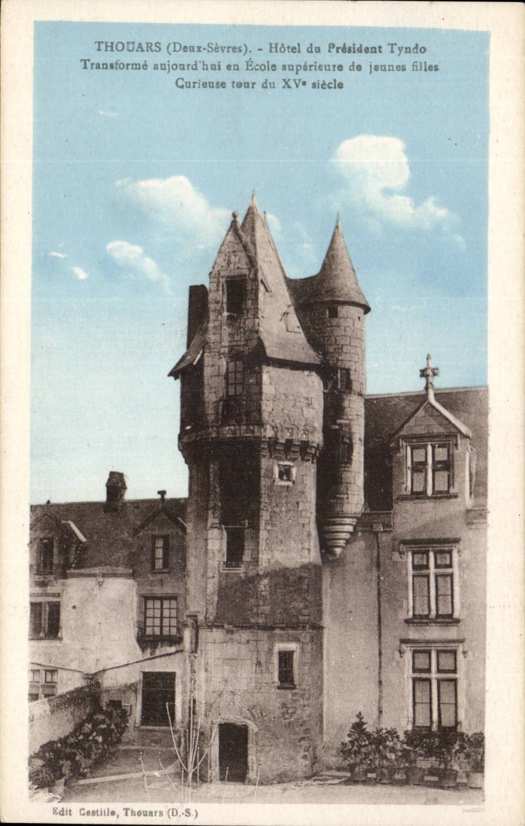 Thouars CPA Hotel of the president tyndo Ecoel of young girls