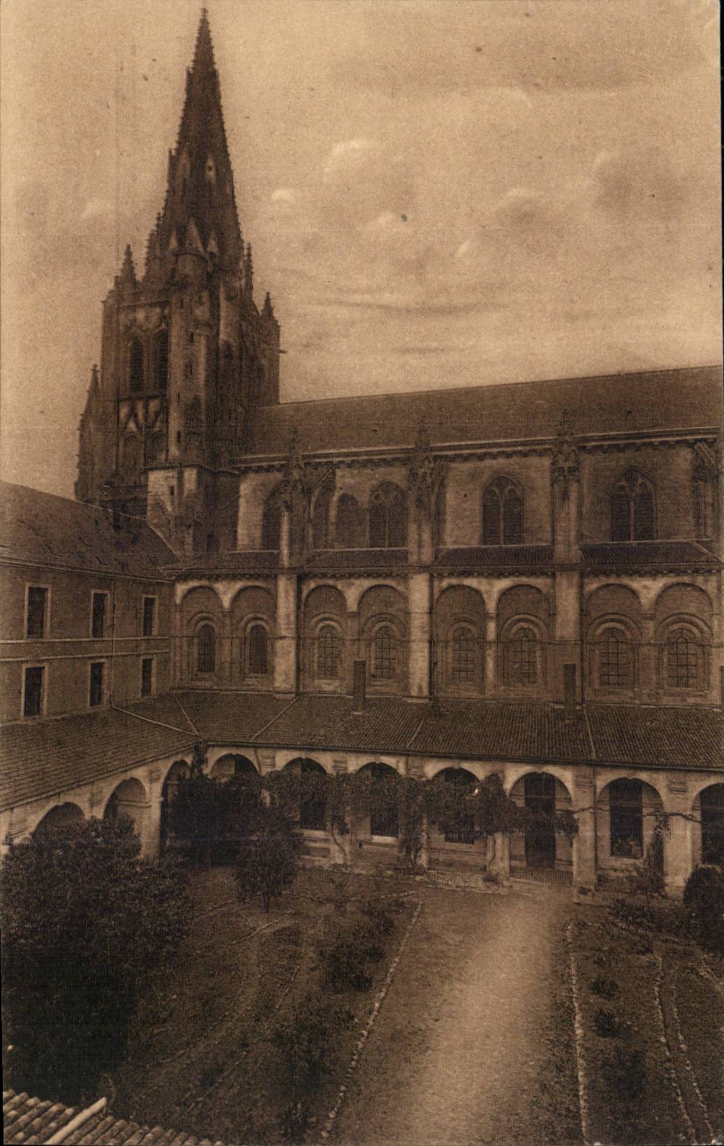 Saint Maixent CPA Glocke-Aufsatz von 15 und Kloster der alten Abtei