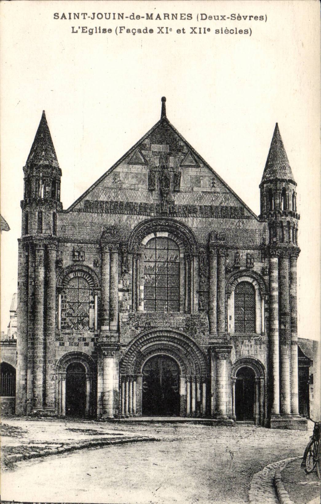 Saint Jouin de Marnes cPA the church