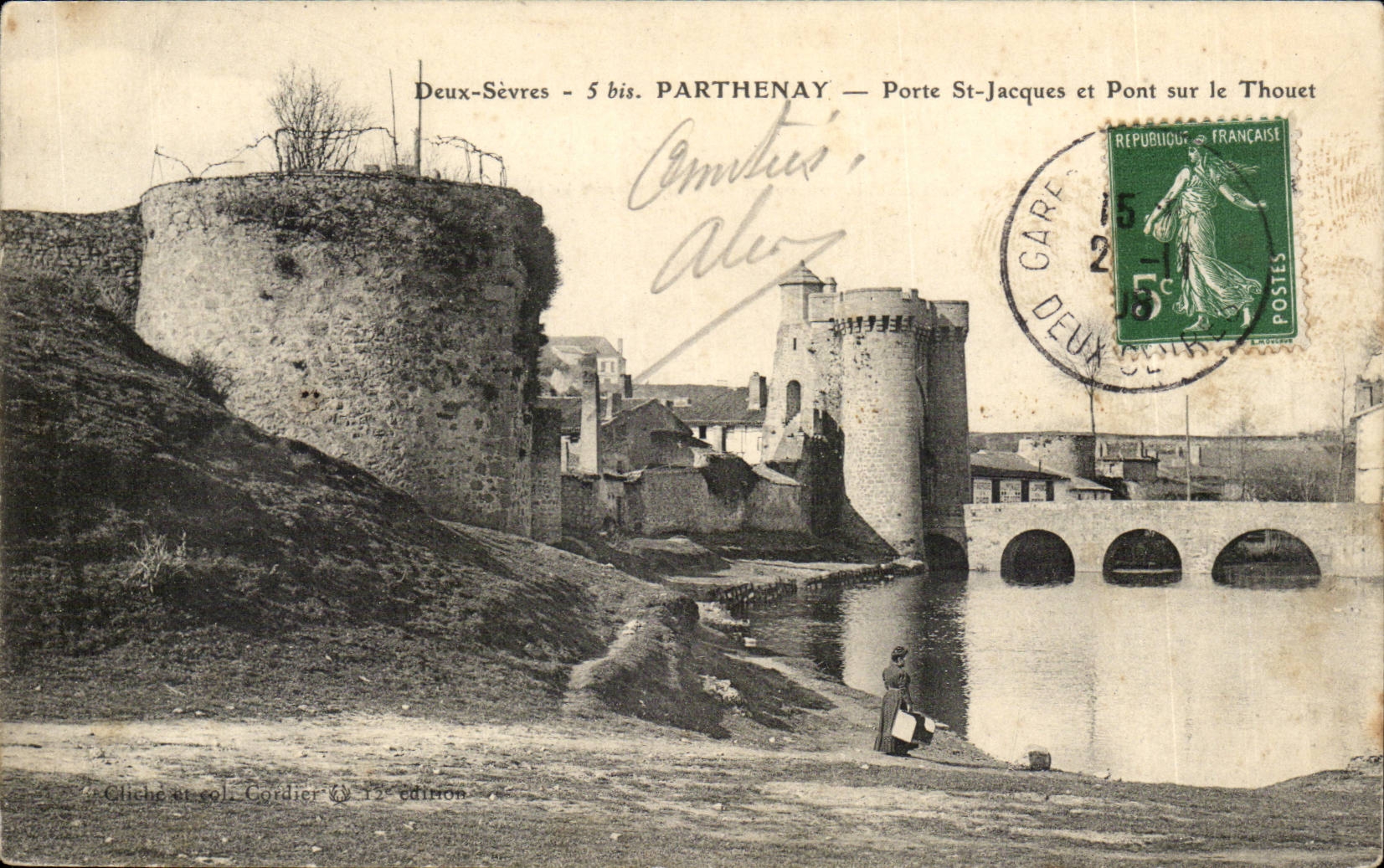 Parthenay CPA Gate St Jacques and bridge on Thouet