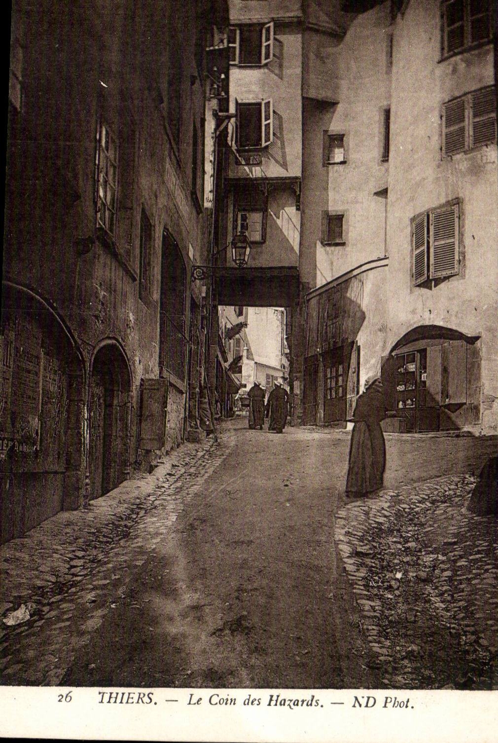 Thiers - the Corner of Harzards - CPA