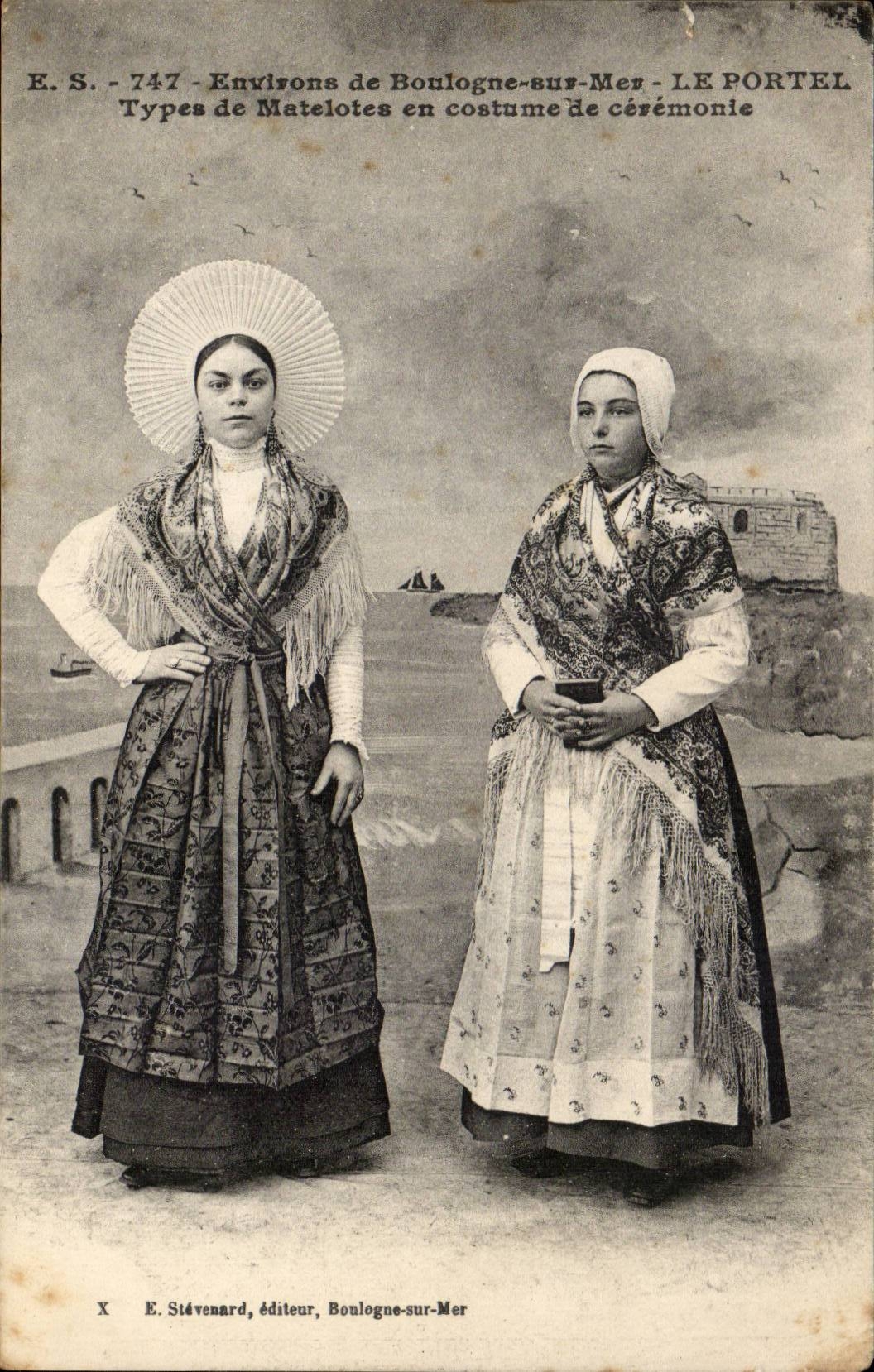 CPA Umlagerungen von Boulogne auf MeerPortel Arten der Fischeintopfgerichte im formalen Kleid (Folklore) TOP