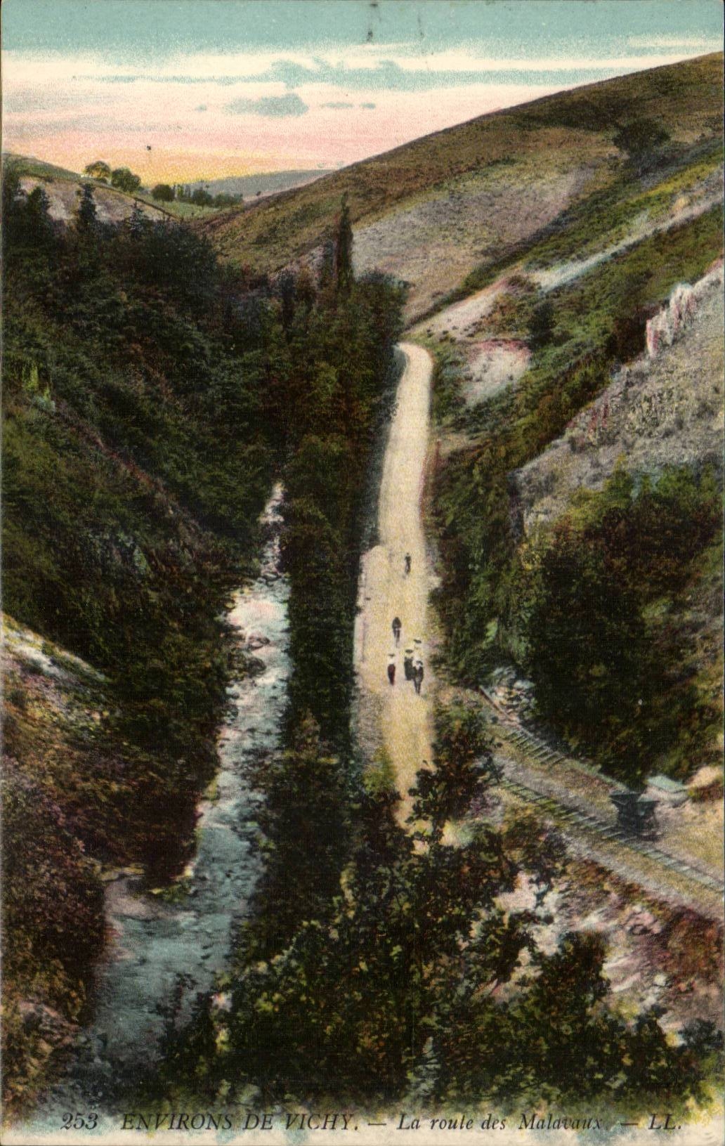 Surroundings of Vichy CPA the road of Malavaux