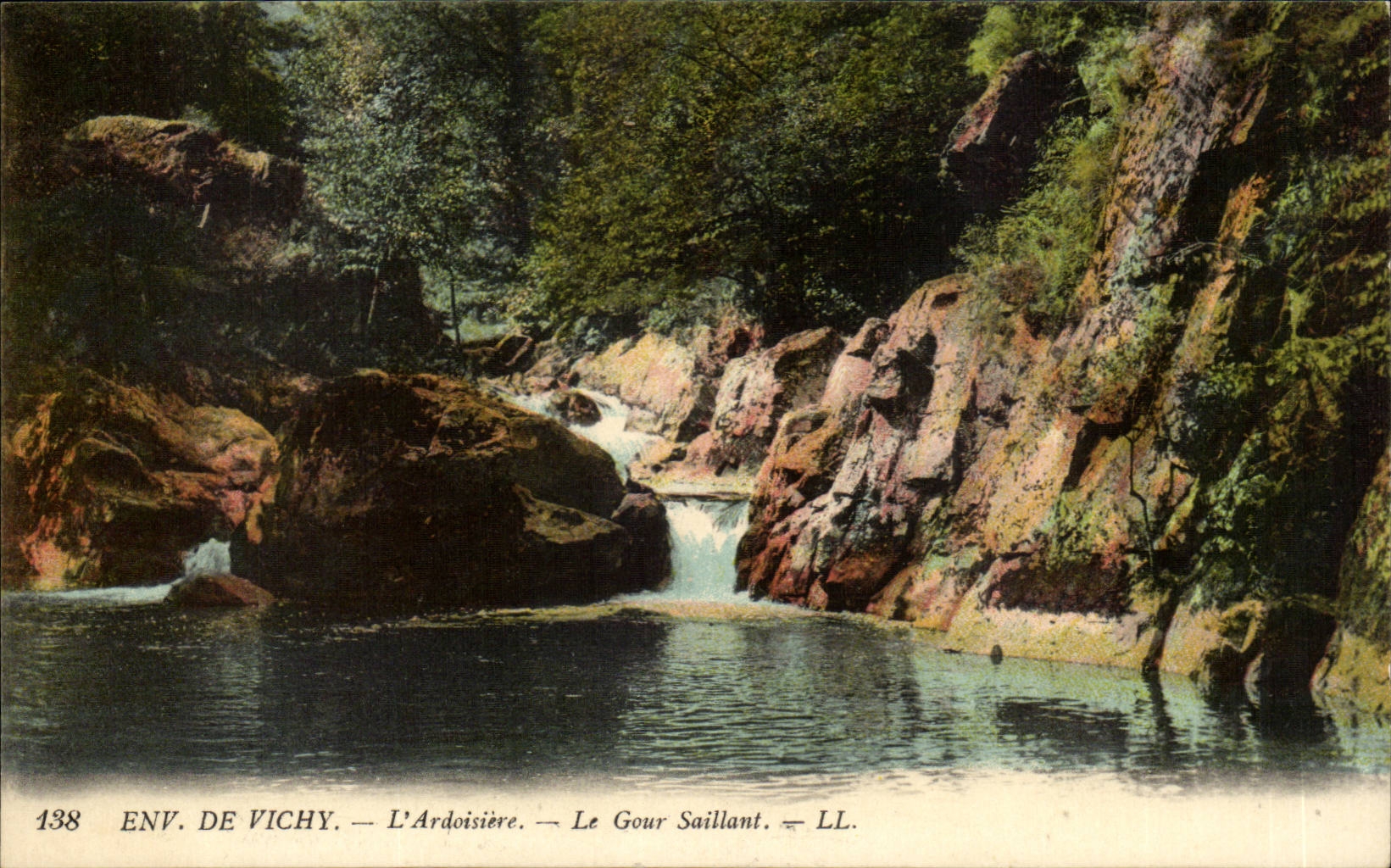 Surroundings of Vichy CPA the salte quarry projecting Gour