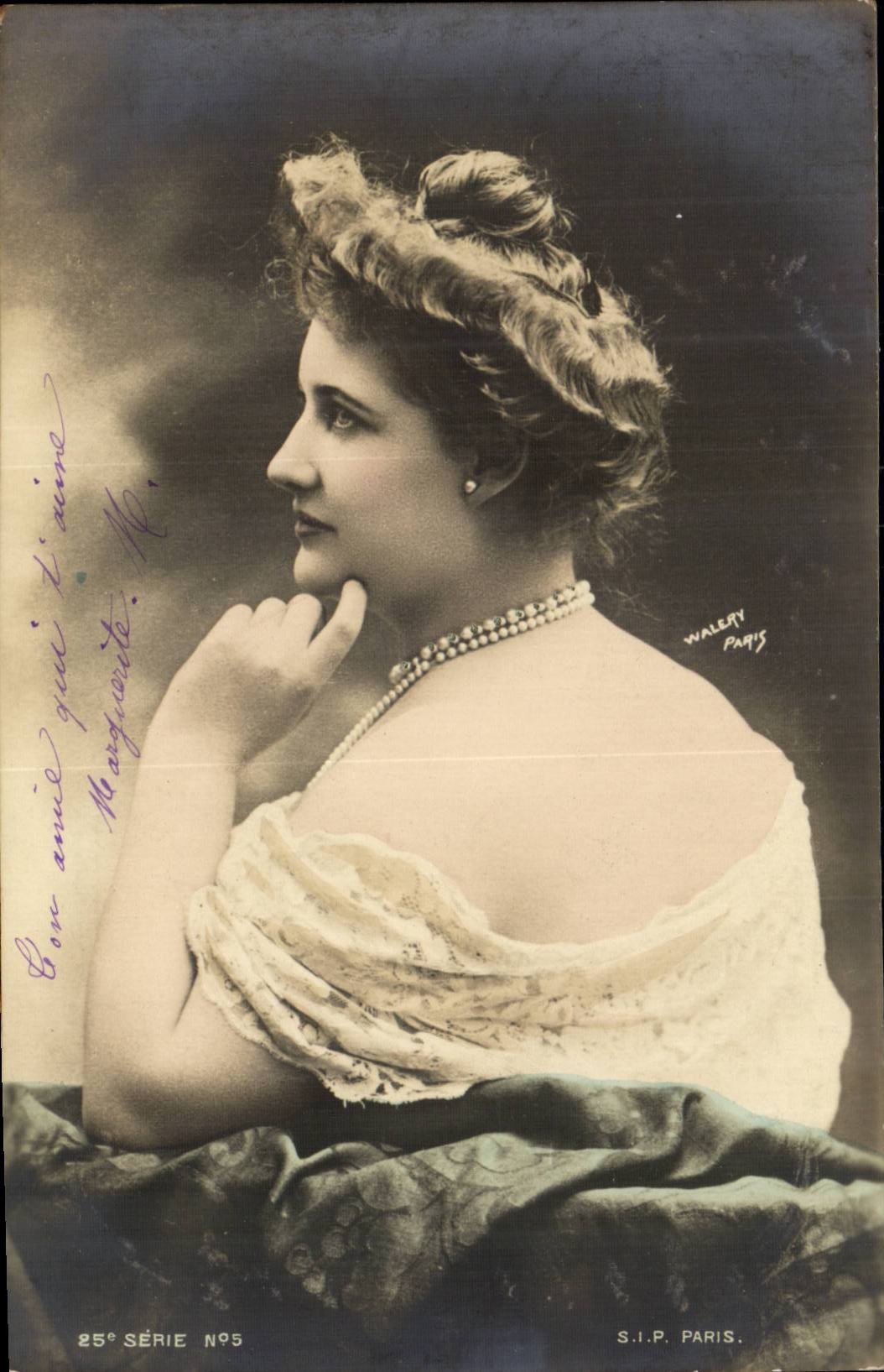 CPA Fantasy Wallery Woman