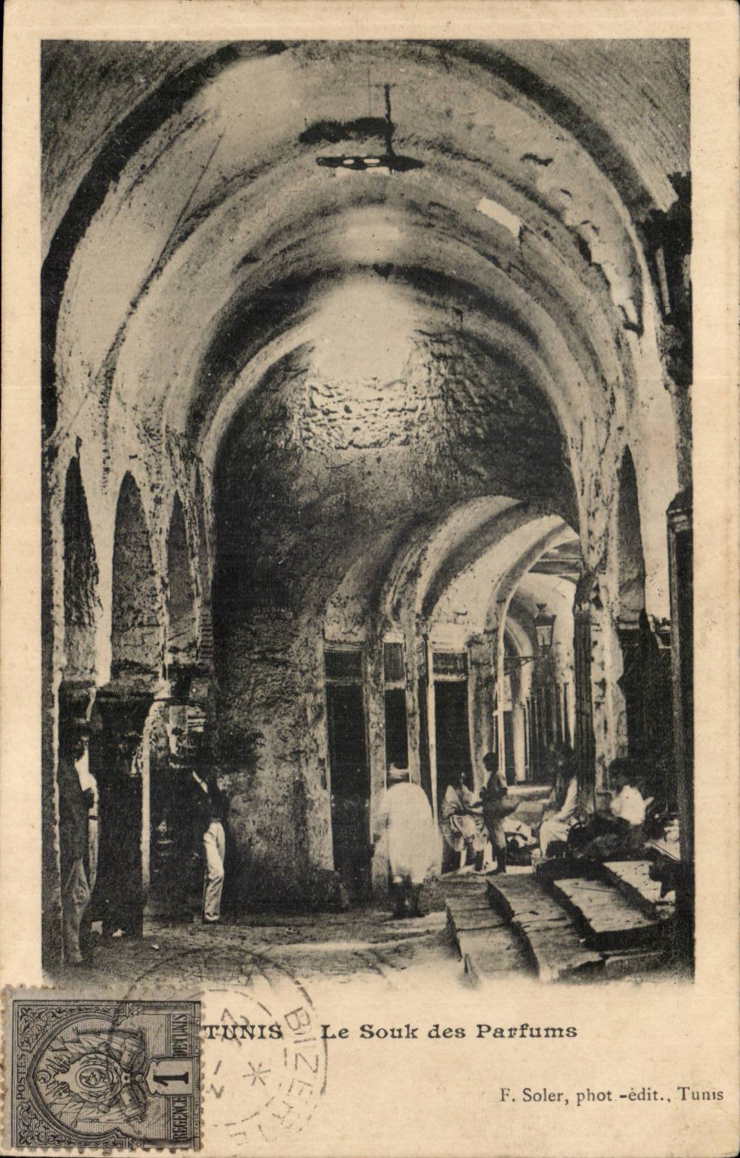 Tunisia Tunis CPA the souk of the perfumes