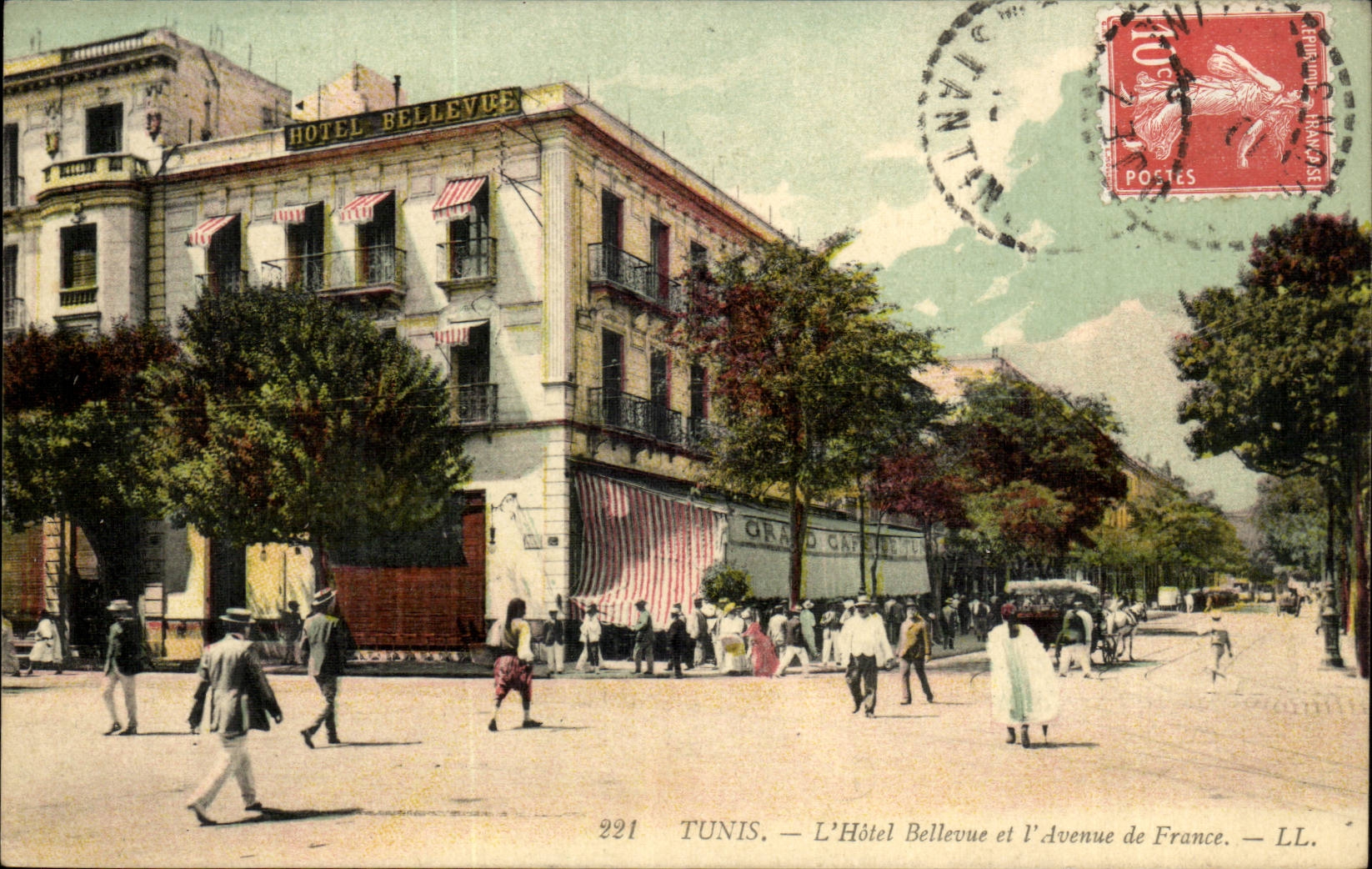 Tunisia Tunis CPA the Bellevue hotel and the avenue of France