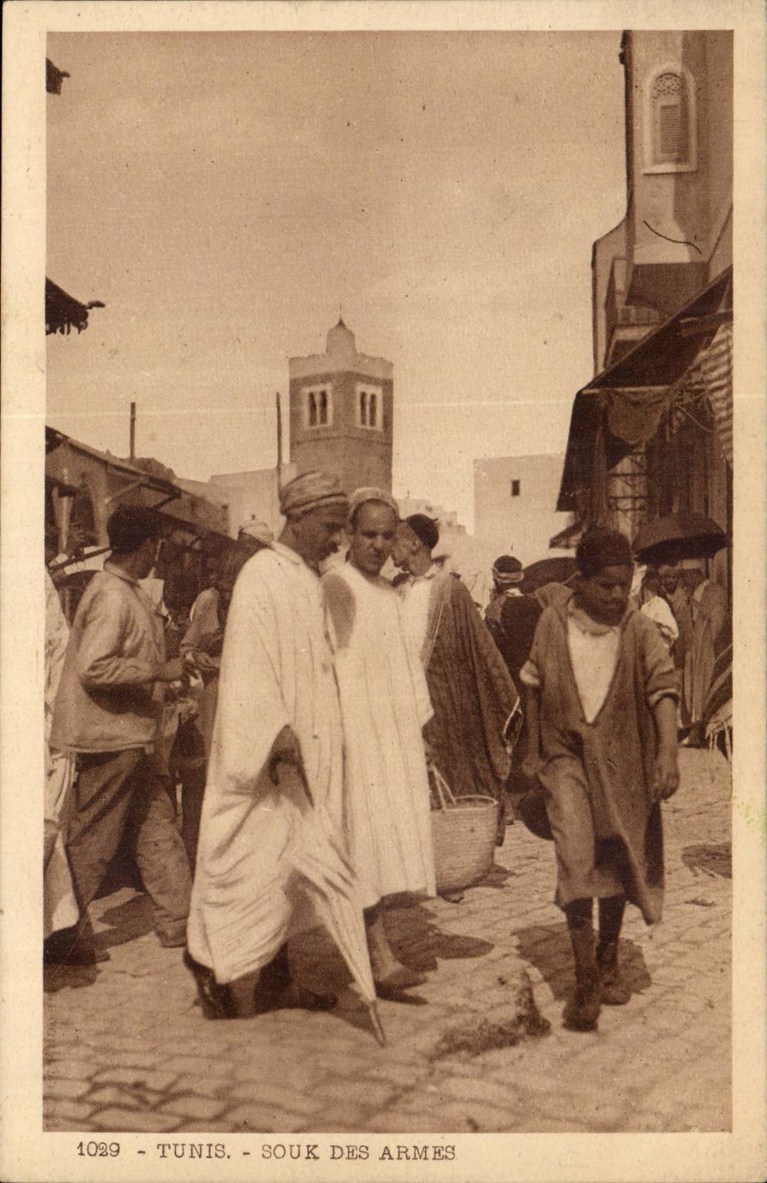 Tunesien Tunis CPA Souk der Waffen