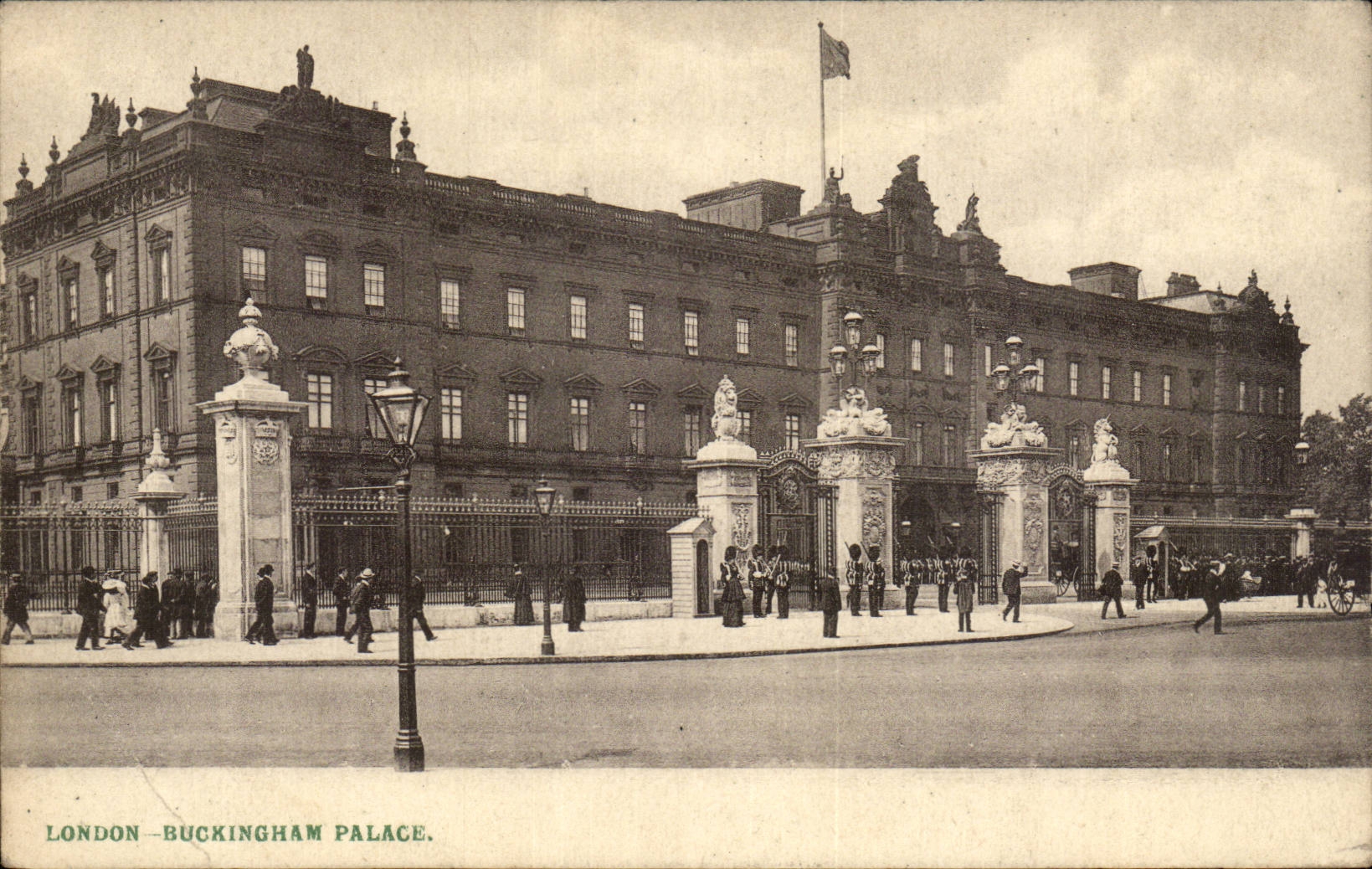 The United Kingdom London london CPA Buckingham Palace
