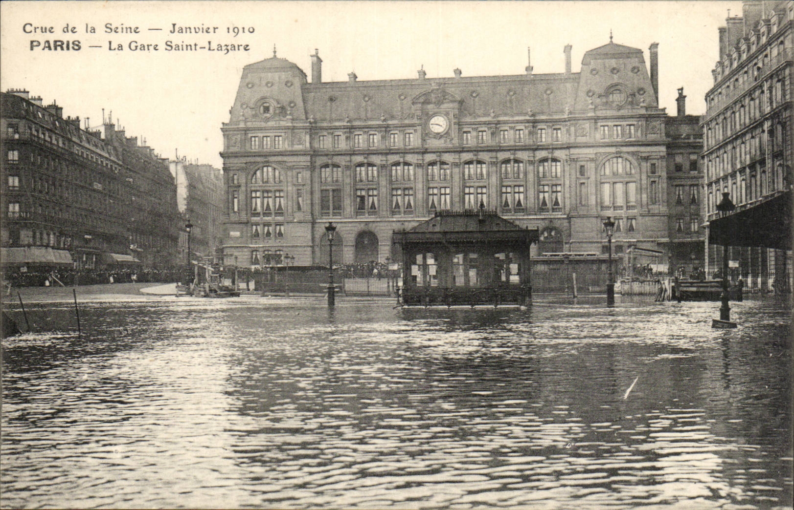 Paris CPA Crue de la Seine Gare Saint Lazare Janvier 1910