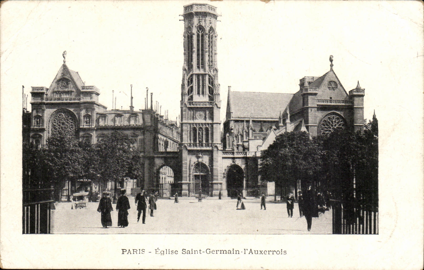 Paris CPA Eglise Saint Germain l'auxerrois