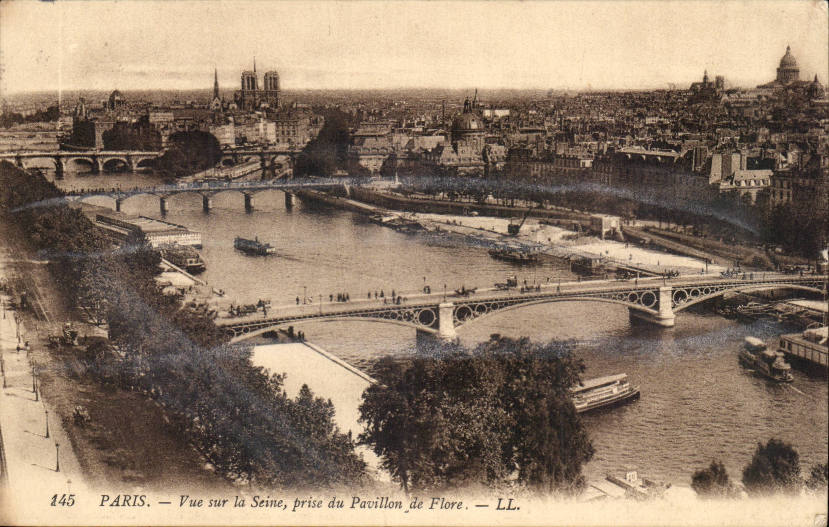 Paris CPA Vue sur la Seine prise du pavillon de Flore