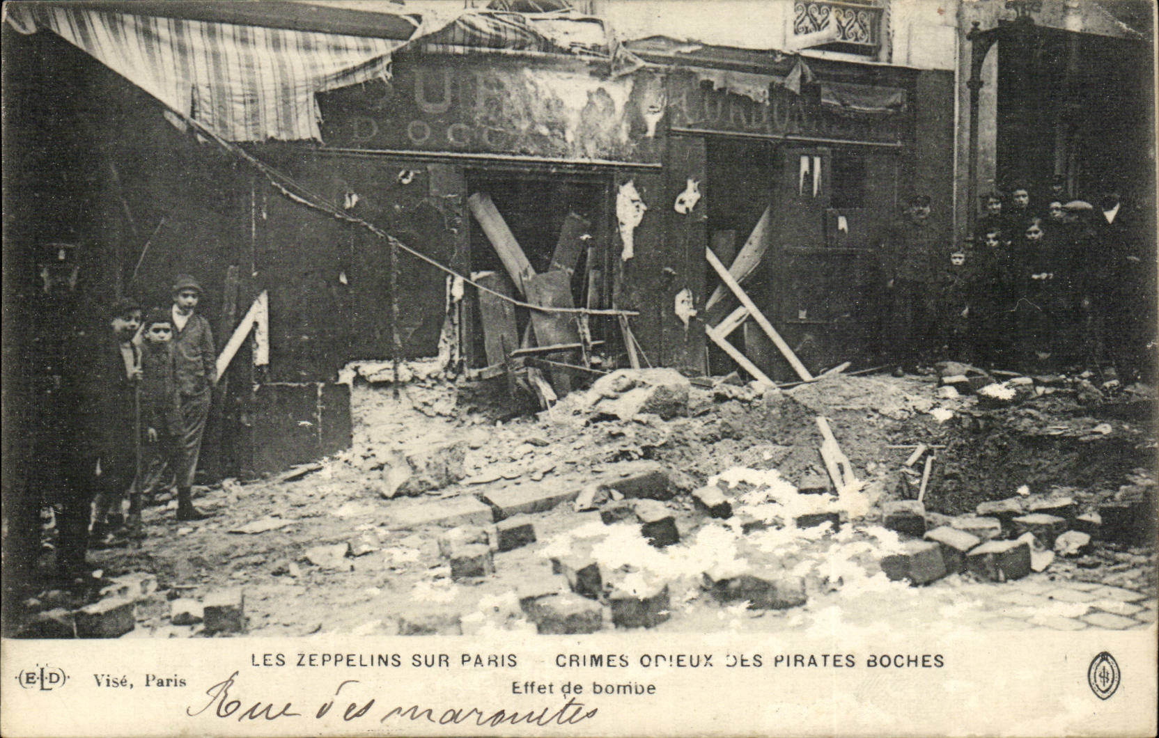 Zeppeline Paris-CPA auf Paris-abscheulichen Verbrechen des boches Effektes Bombe (Schuhfertigung) der Strasse von Maronettes?