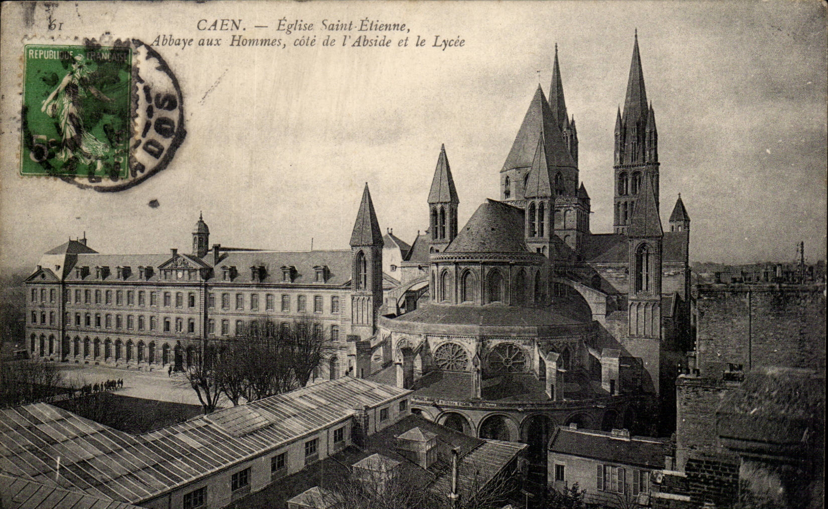 Caen CPA Eglise Sainte Etienne Abbaye mit den Mannern bemisst Apse und die Hochschule