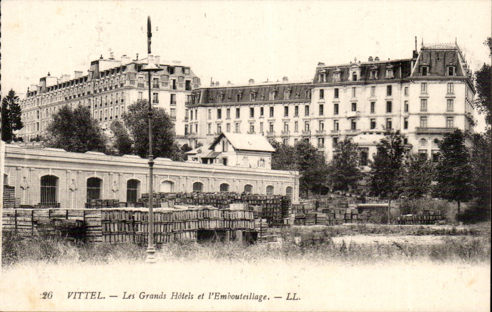 Vittel CPA large hotels and the congestion