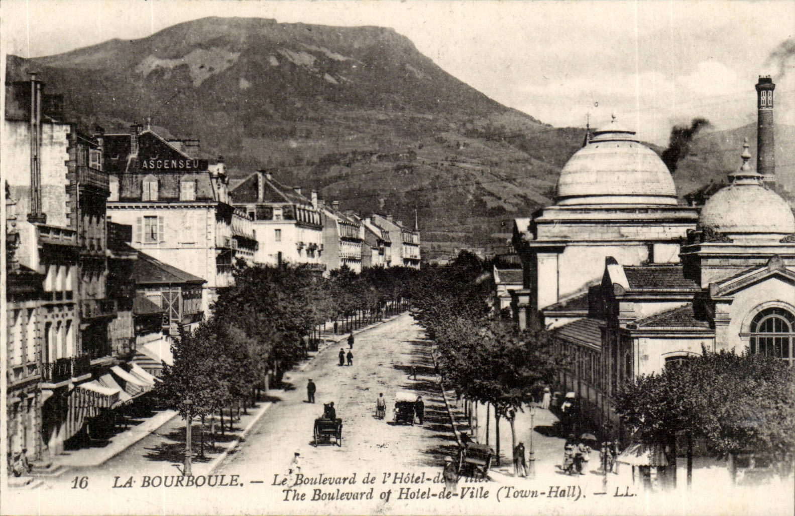 Bourboule CPA die Prachtstrasse des Rathauses
