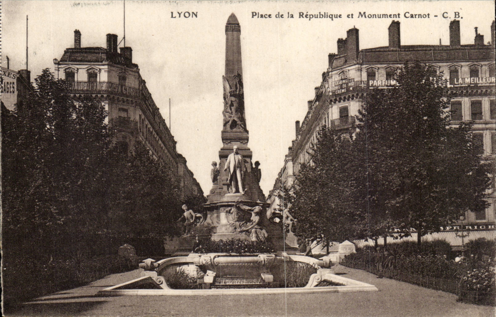 Lyon CPA setzt Republik und Carnot Denkmal