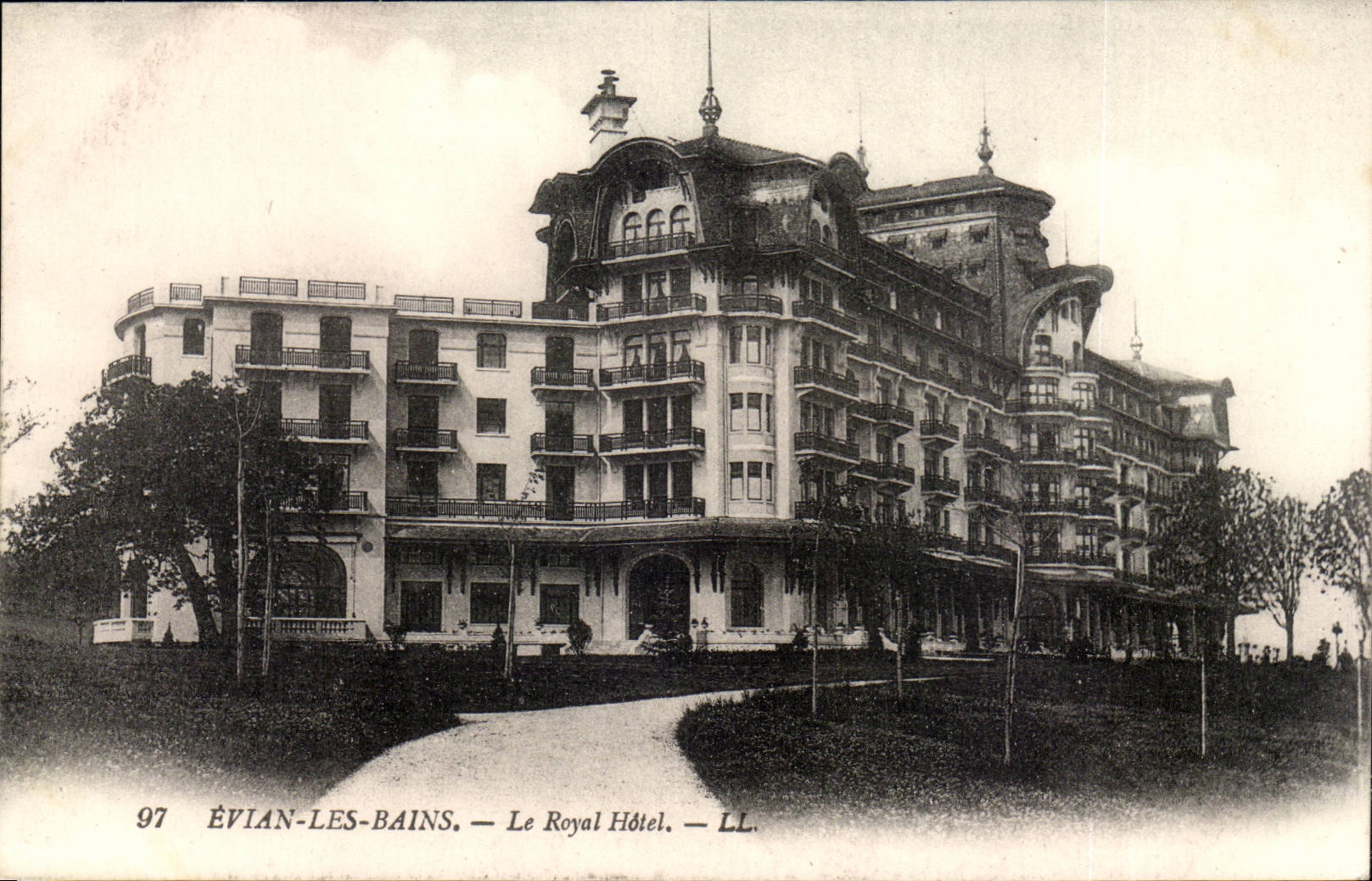 Evian les Bains CPA the Royal Hotel