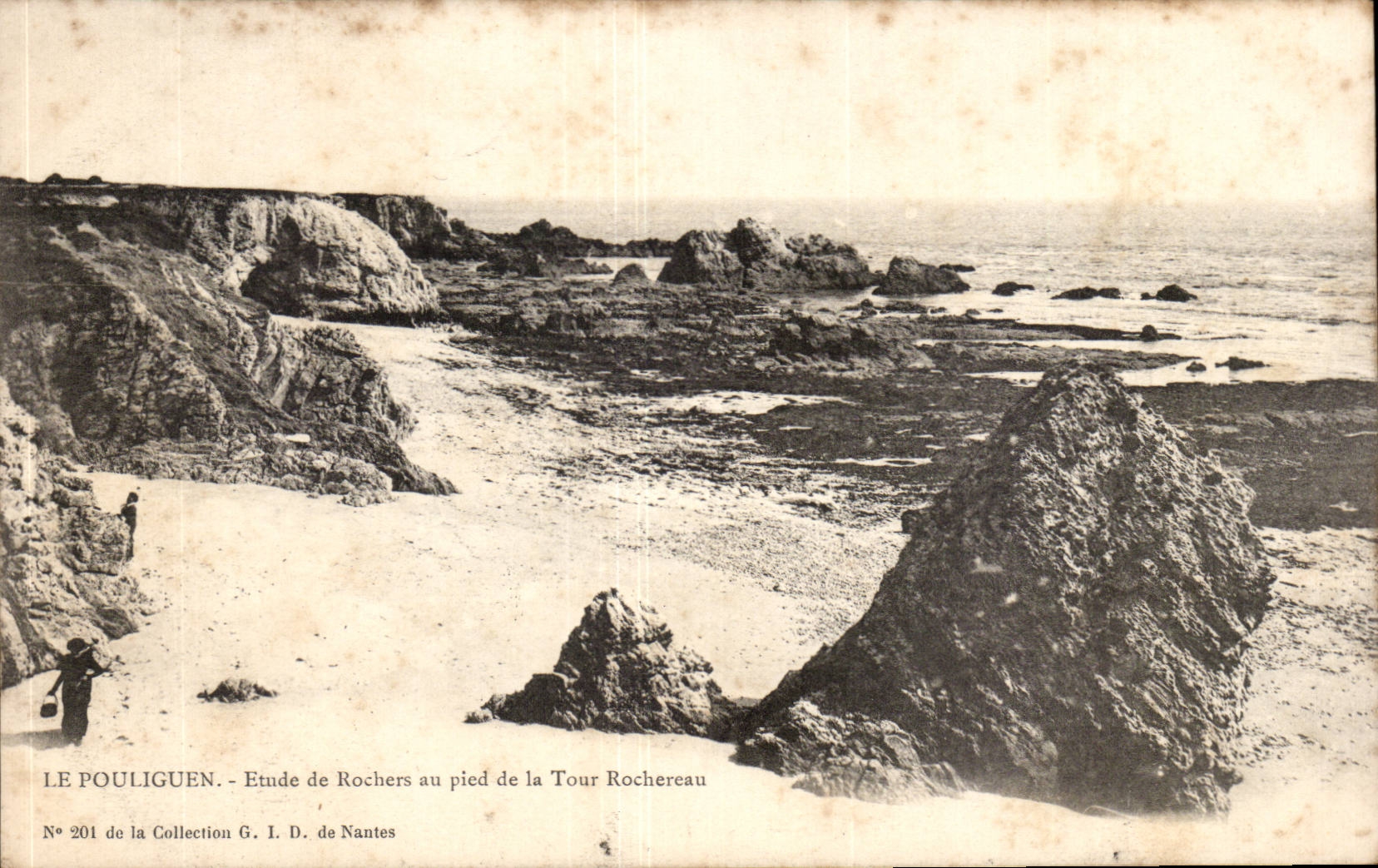 Pouliguen - Details of Rocks to the foot of the Rochereau Tower - CPA