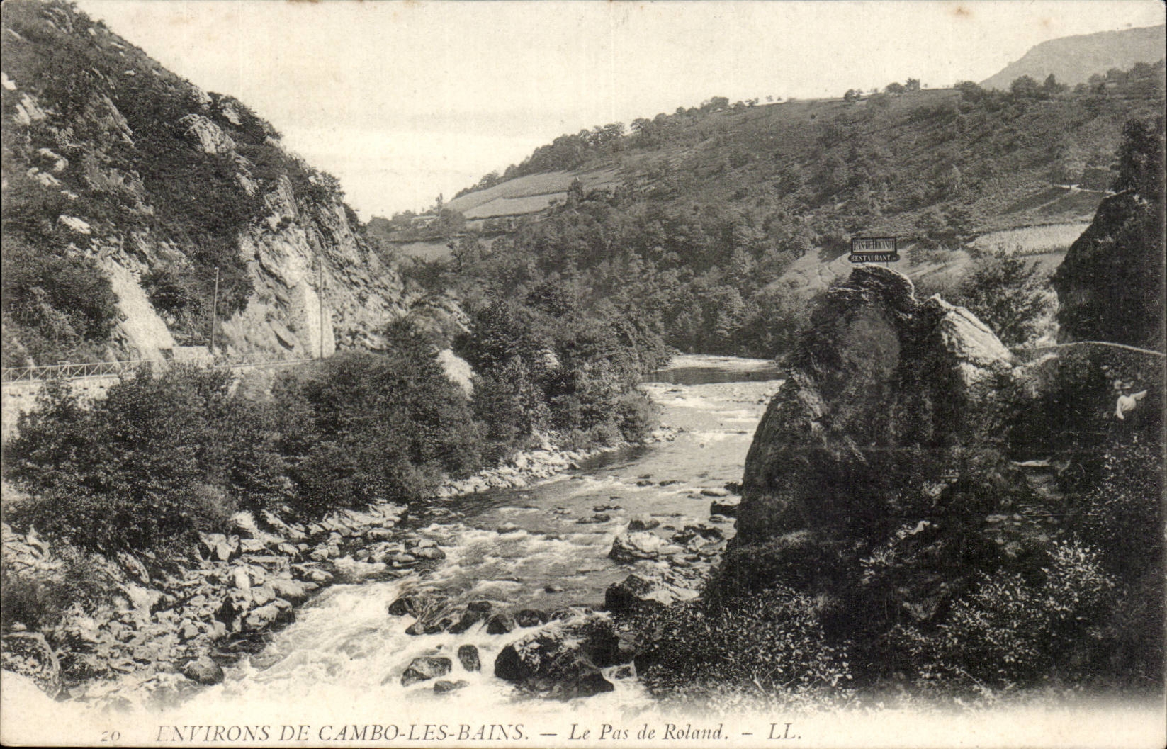 Surroundings of Cambo baths CPA the step of Roland