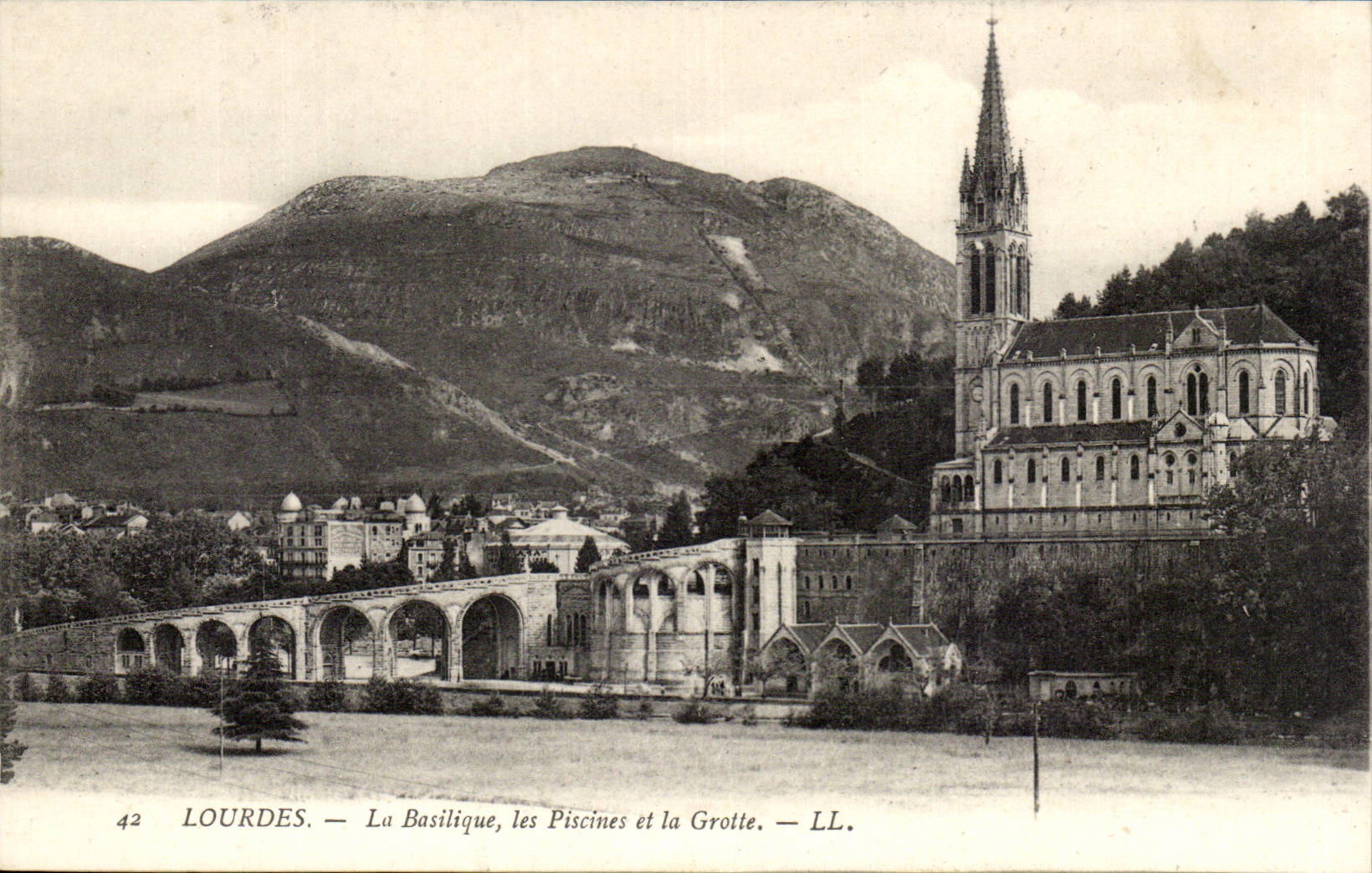 Lourdes CPA the basilica