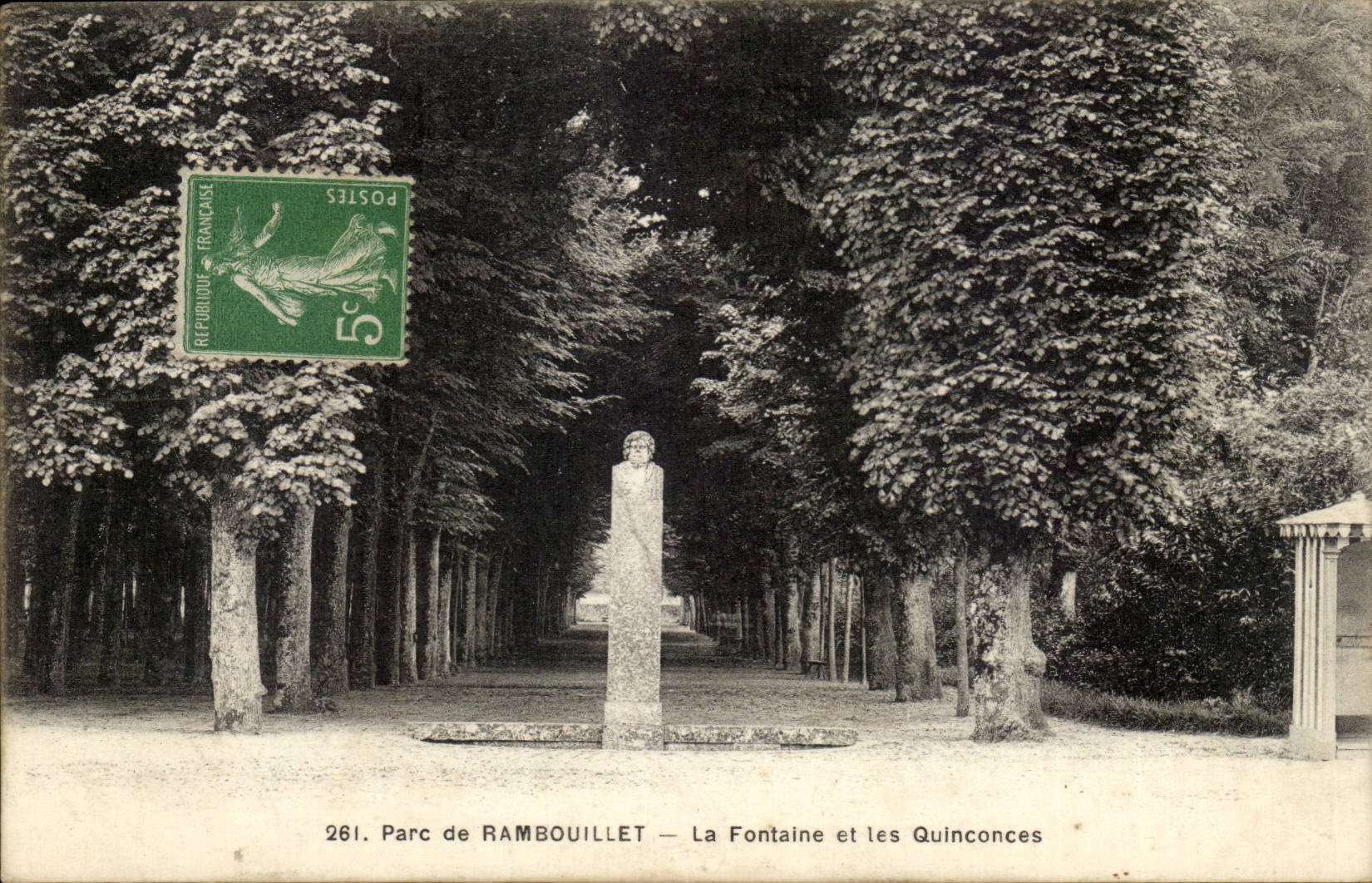 Park of Rambouillet CPA the fountain and Quincunxes