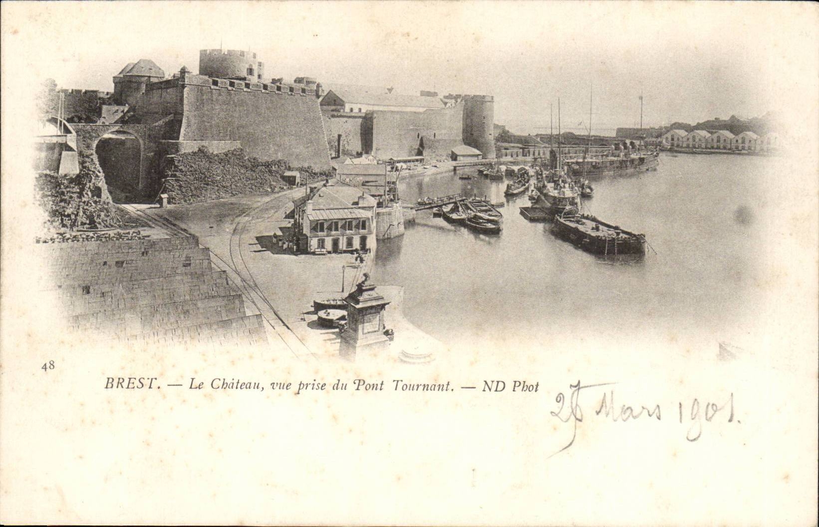 Brest - Le Chateau vue prise du Pont Tournant - CPA 