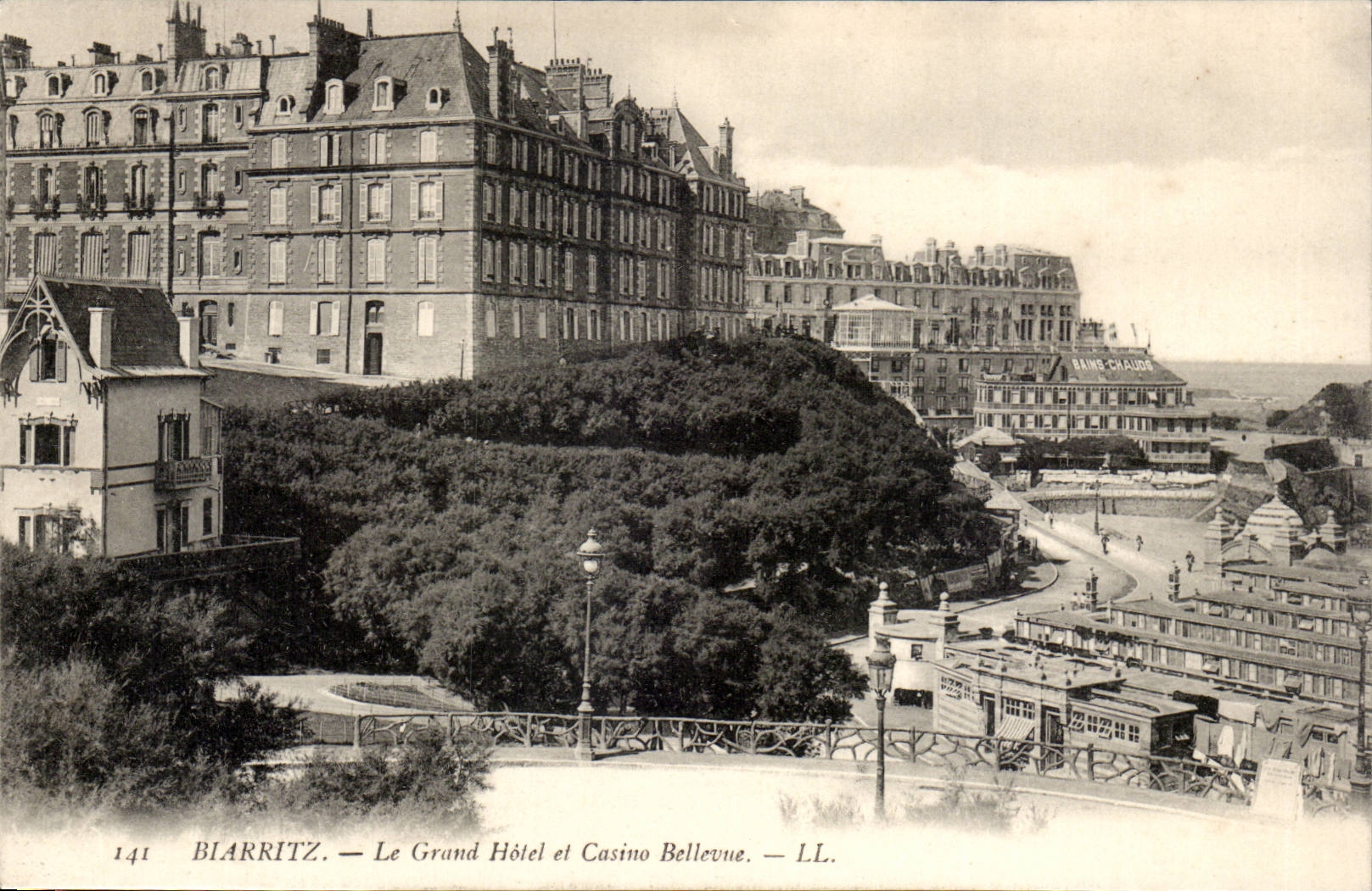 Biarritz -Le Grand Hotel et Casino Bellevue - CPA 