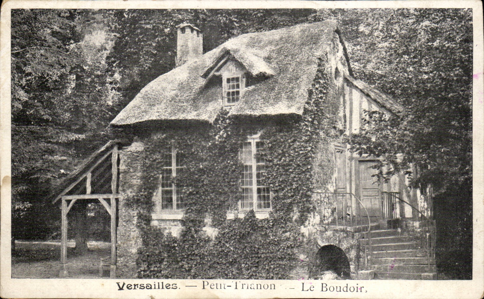 Versailles cPA Small Trianon the boudoir
