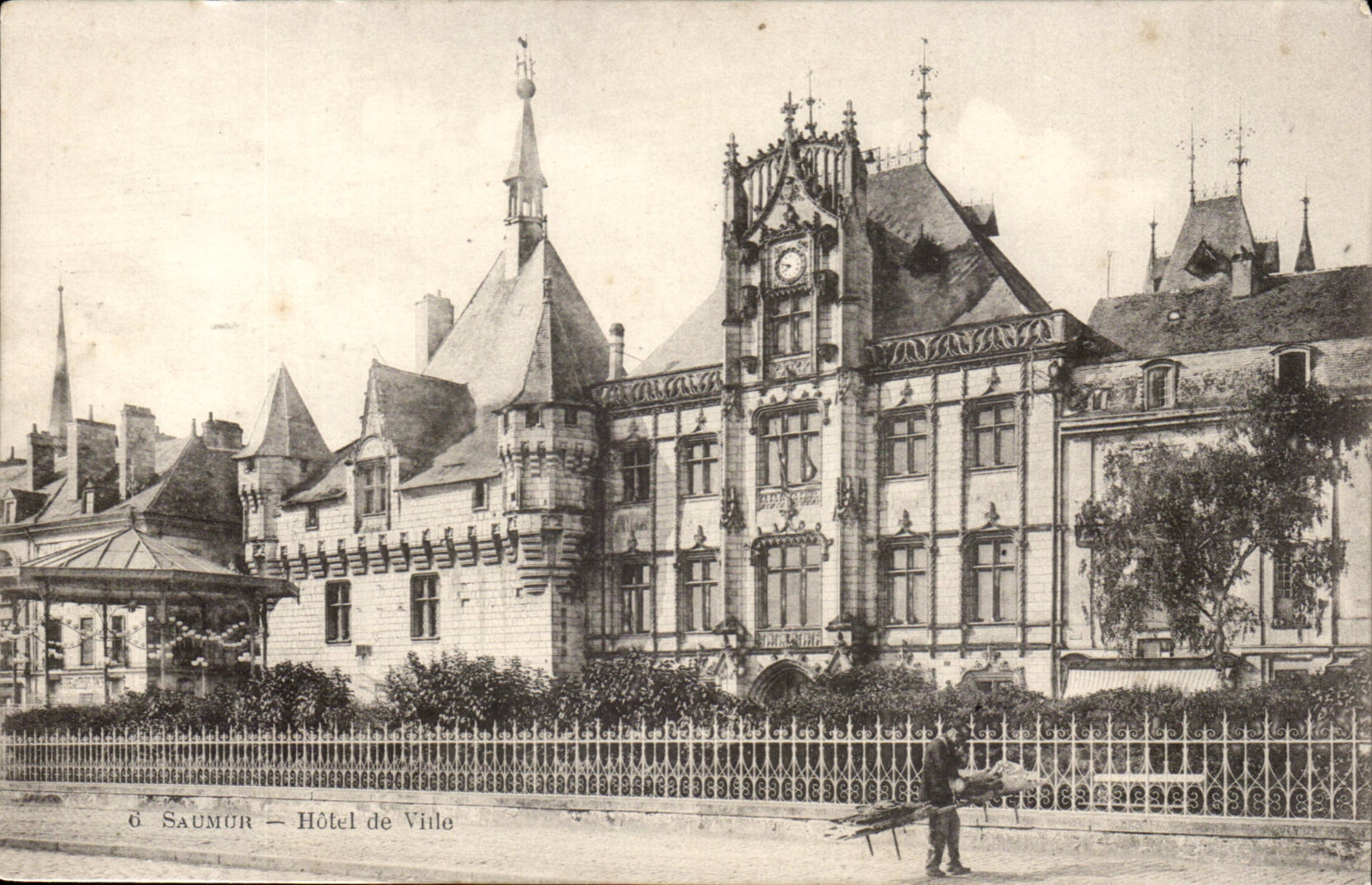 Saumur CPA Town hall