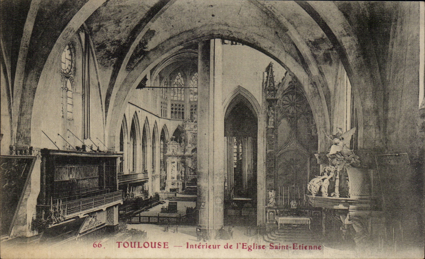 Toulouse CPA Interieur de l'eglise Saint Etienne
