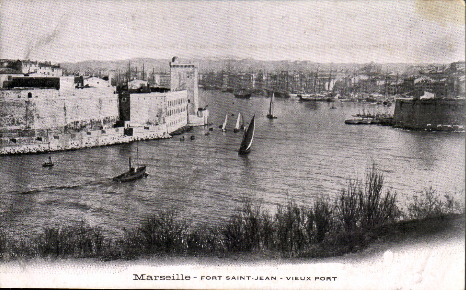 Marseille CPA Fort Saint Jean Vieux port