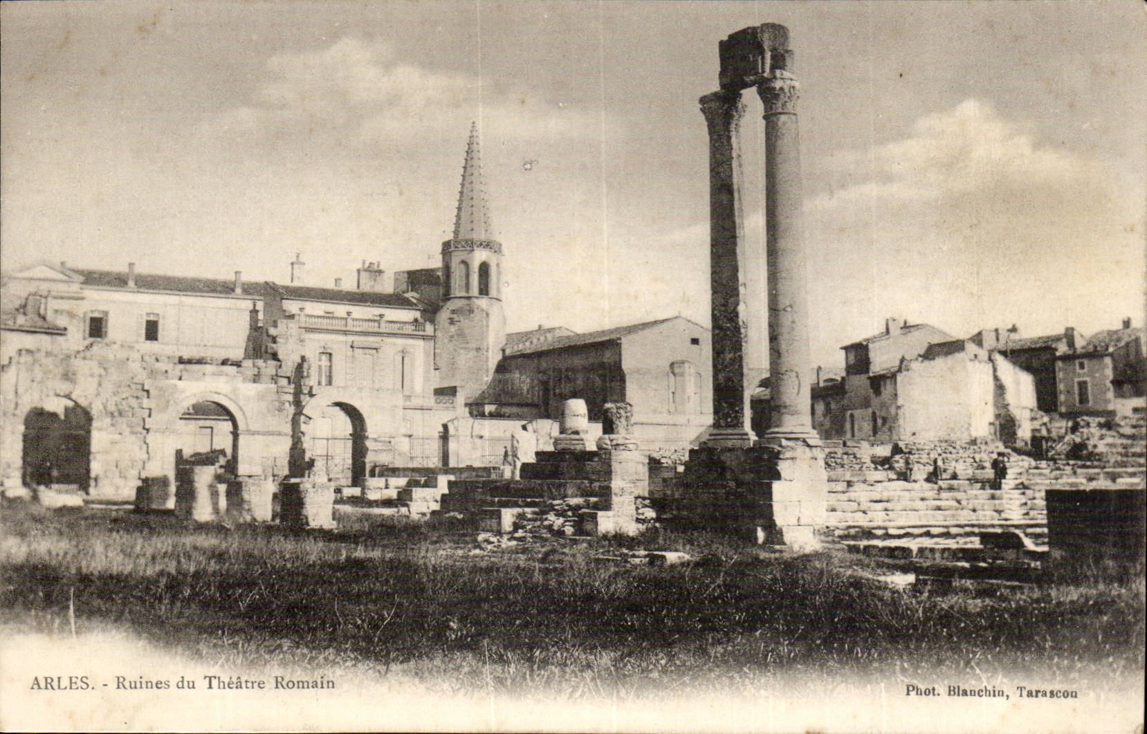 Arles CPA Ruins of the Roman theater