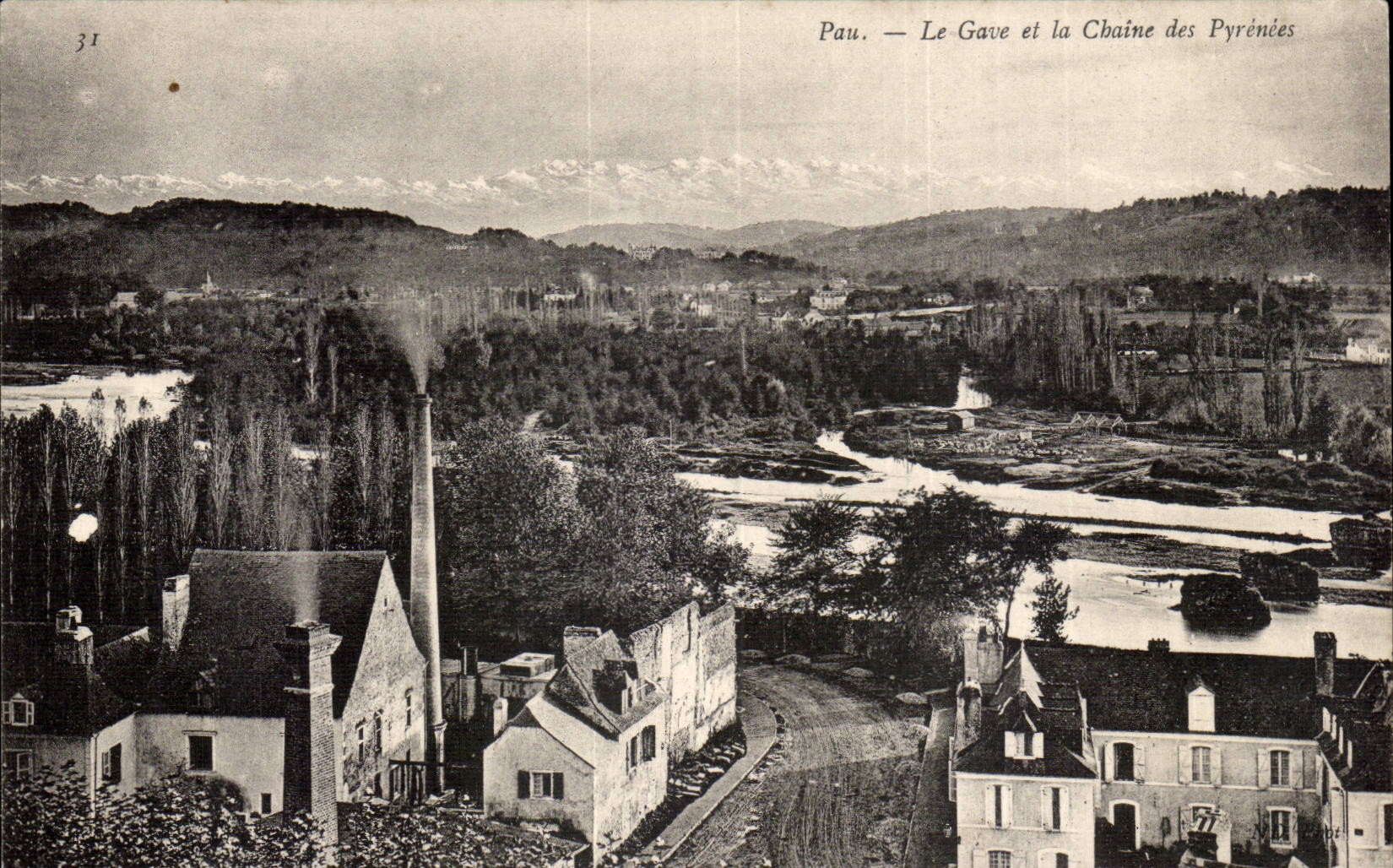 Pau CPA Le Gave et la chaine des Pyrenees