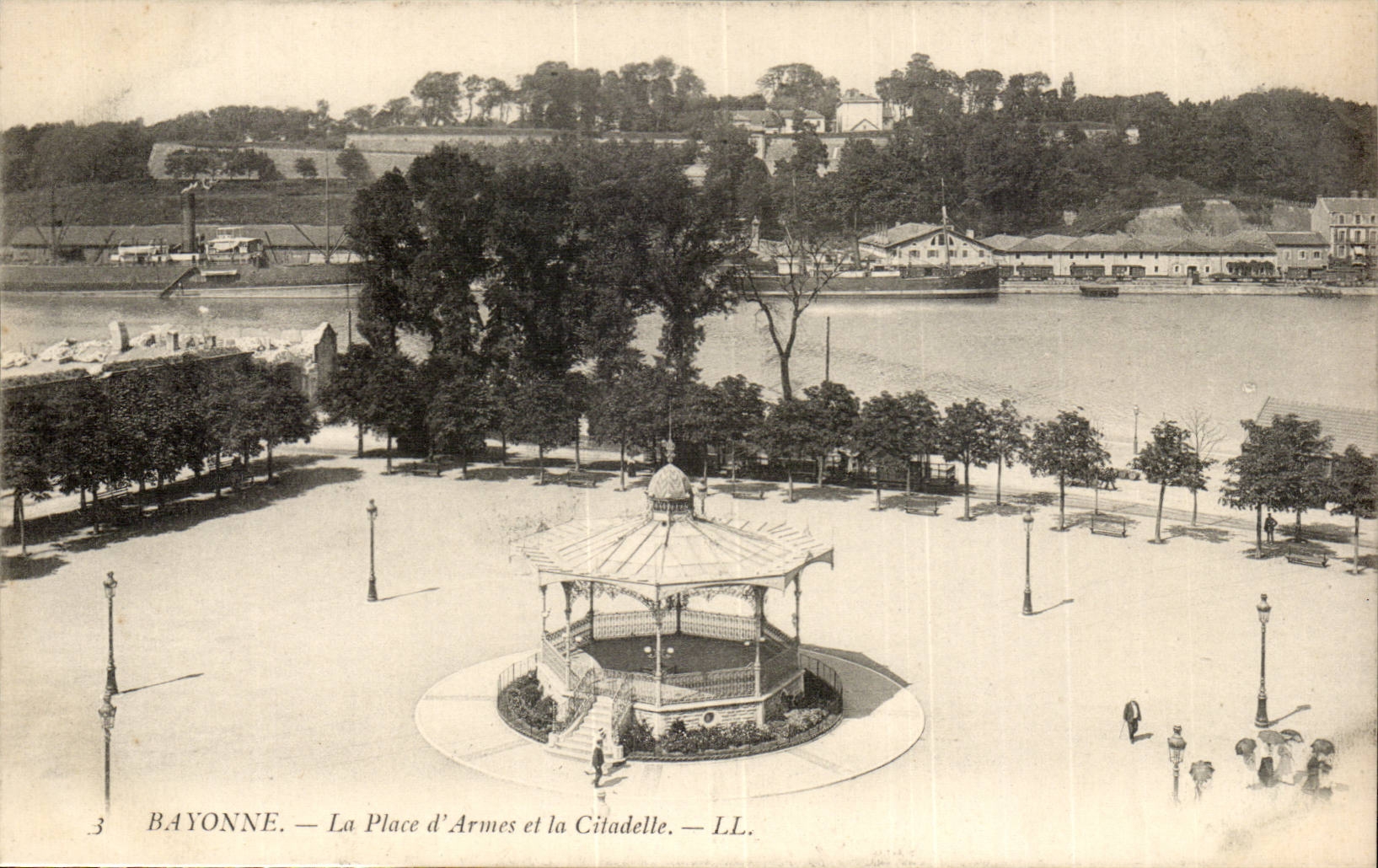 Bayonne CPA the place of weapons and the citadel