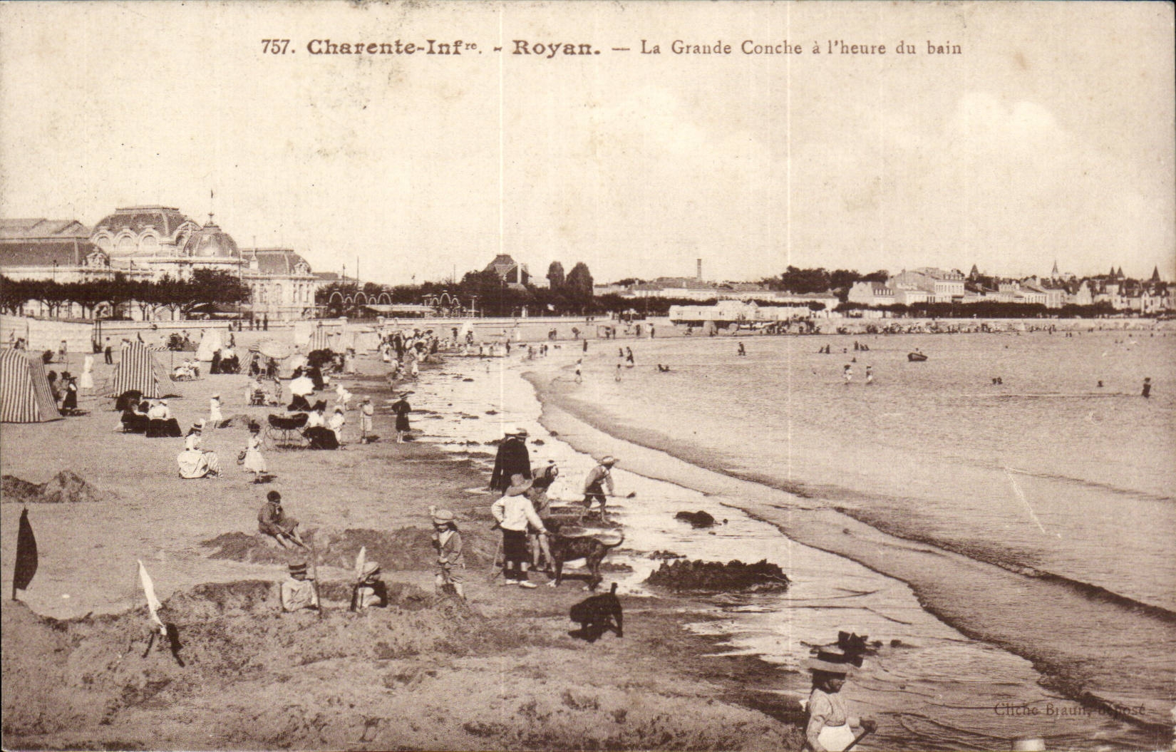 Royan CPA gross das Tritonshorn pro Stunde des Bades