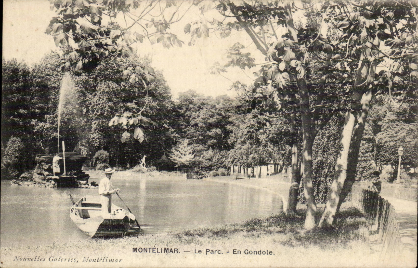 Montelimar CPA the park In gondole