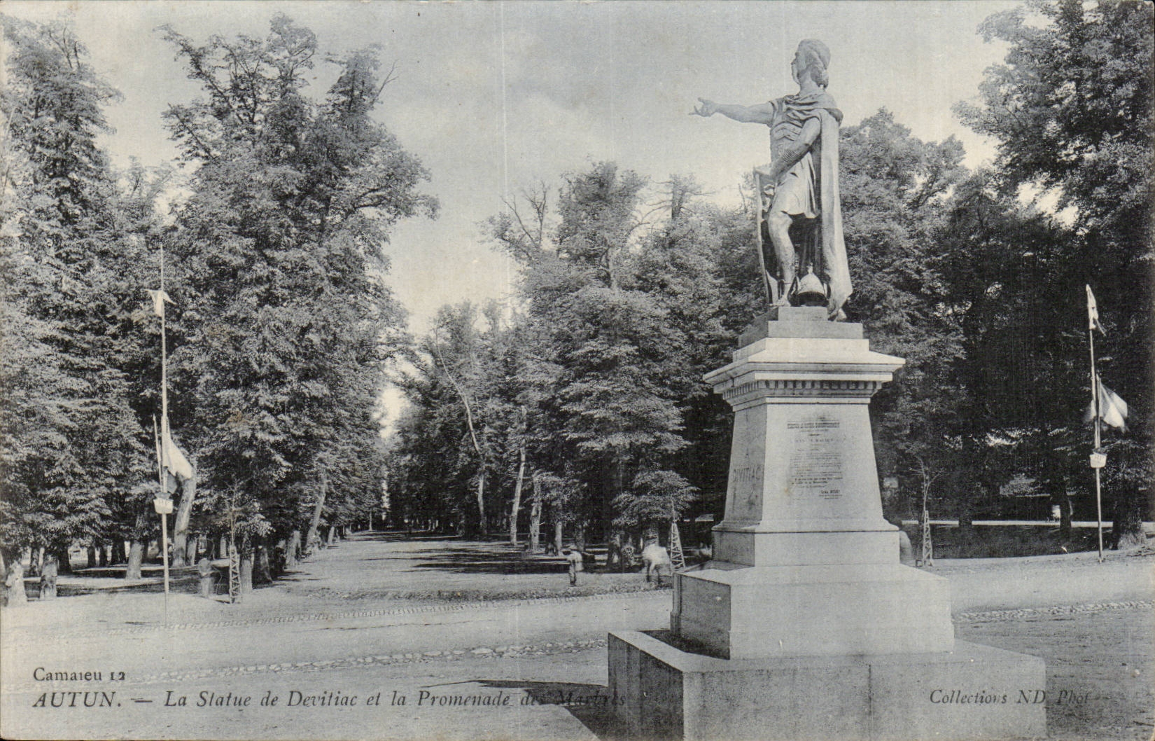 Autun CPA Statue of Devitiac and the walk of the martyrs