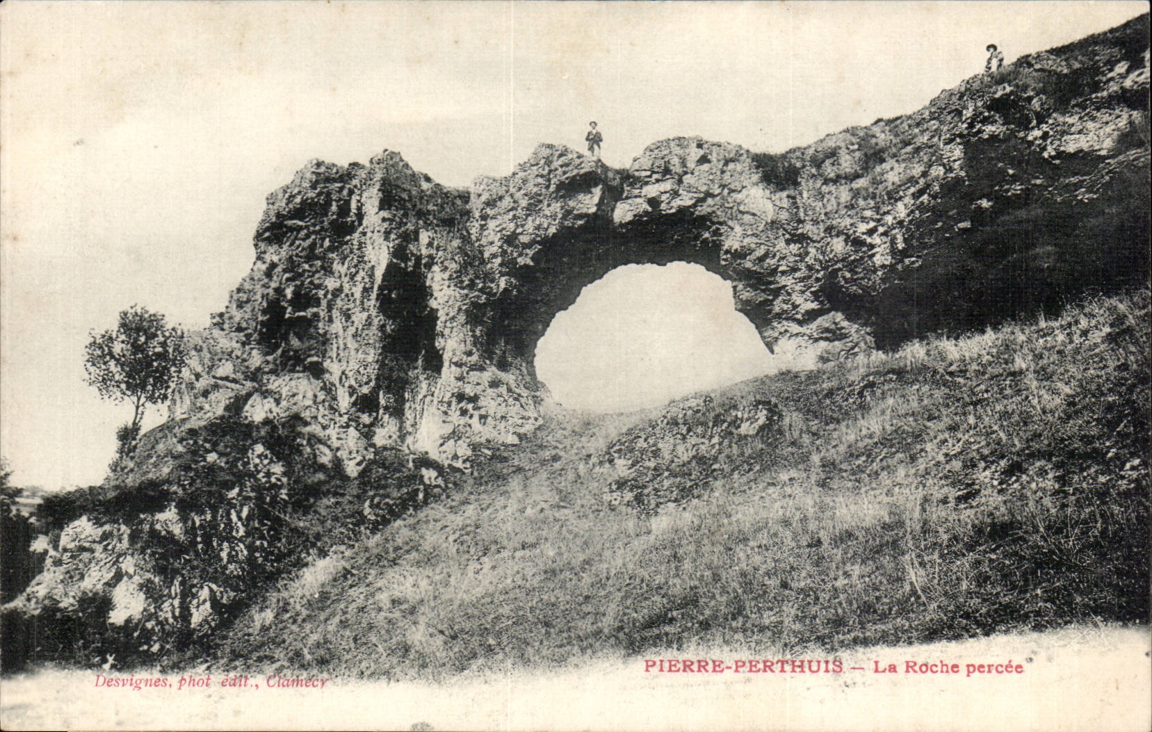 CPA Pierre Perthuis the bored rock