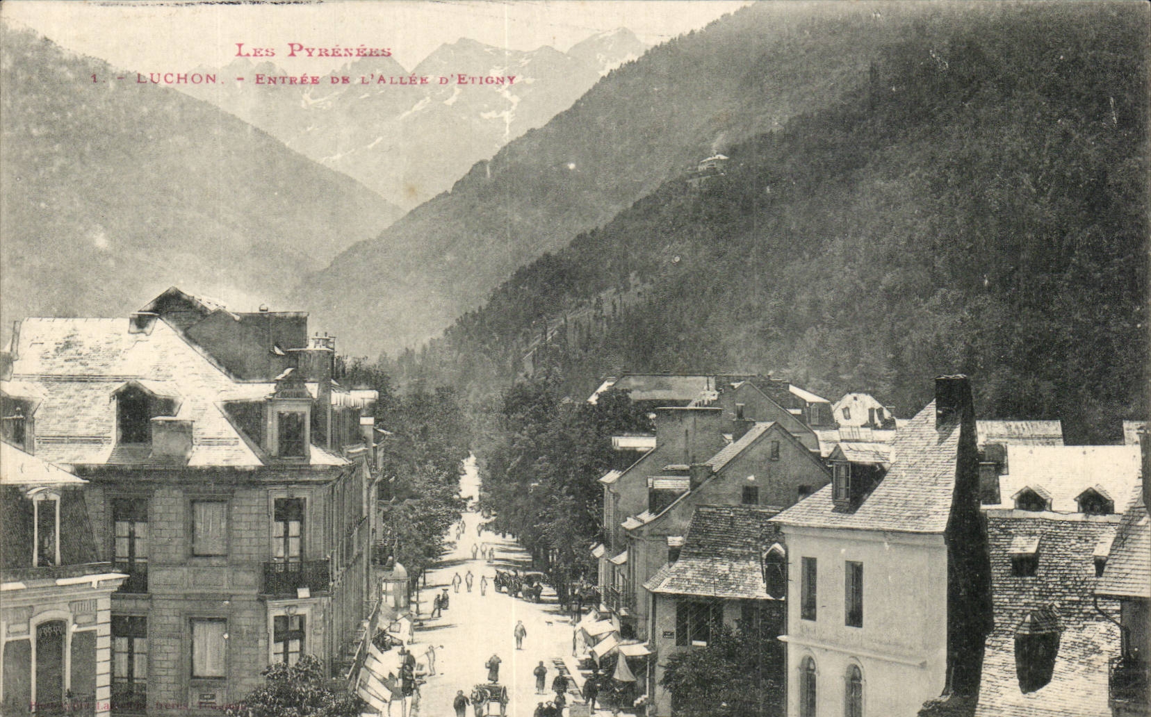 Luchon CPA Entering of the alley of Etigny